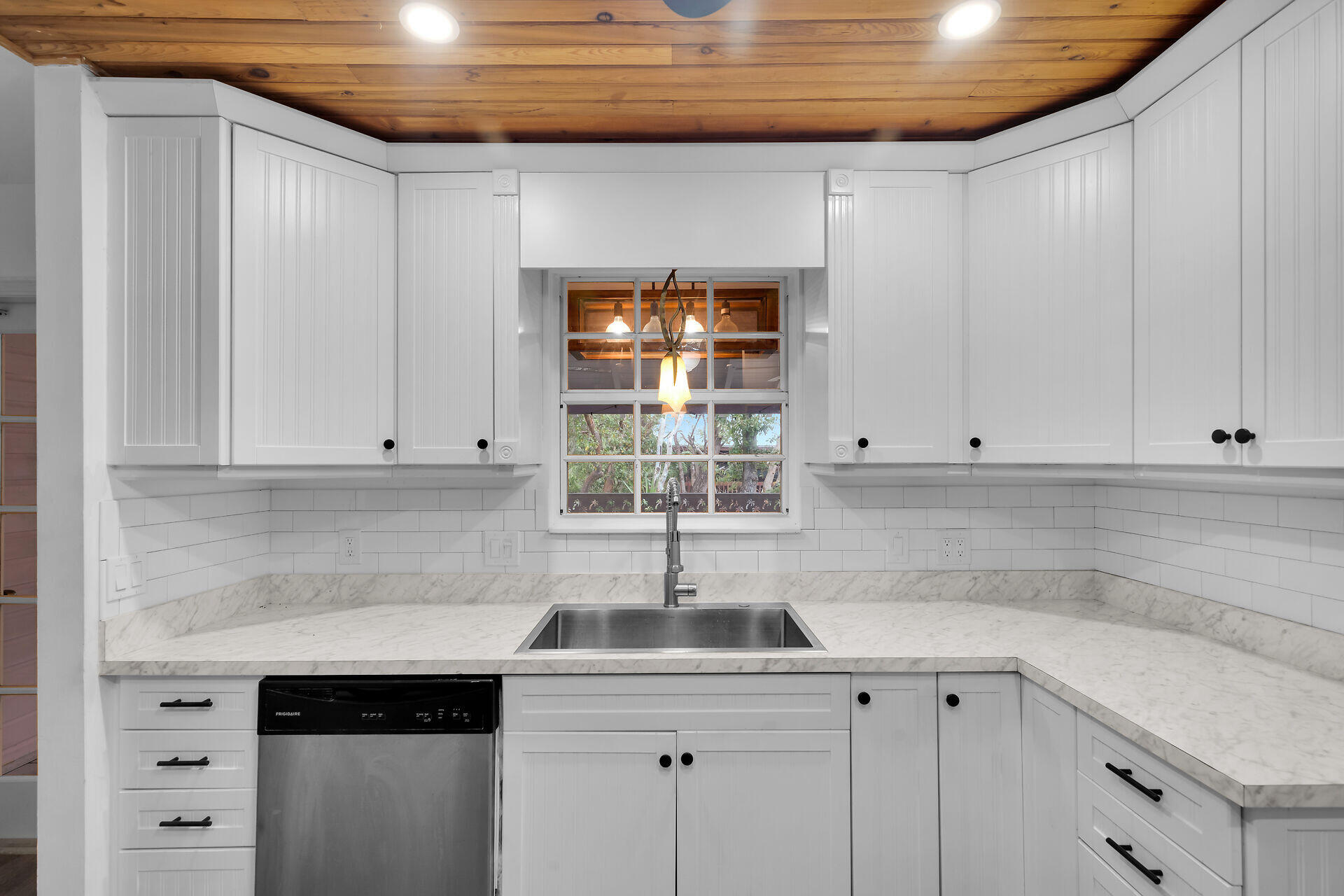 71 N Bay Harbor Drive