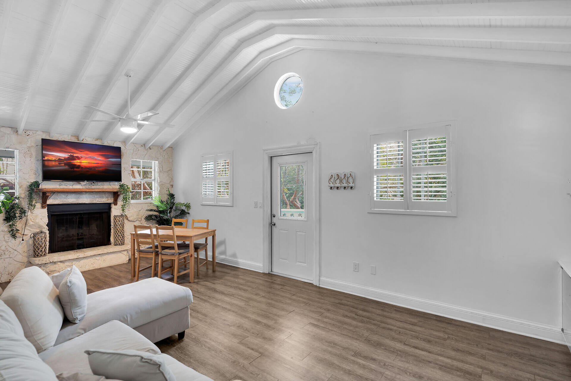 71 N Bay Harbor Drive