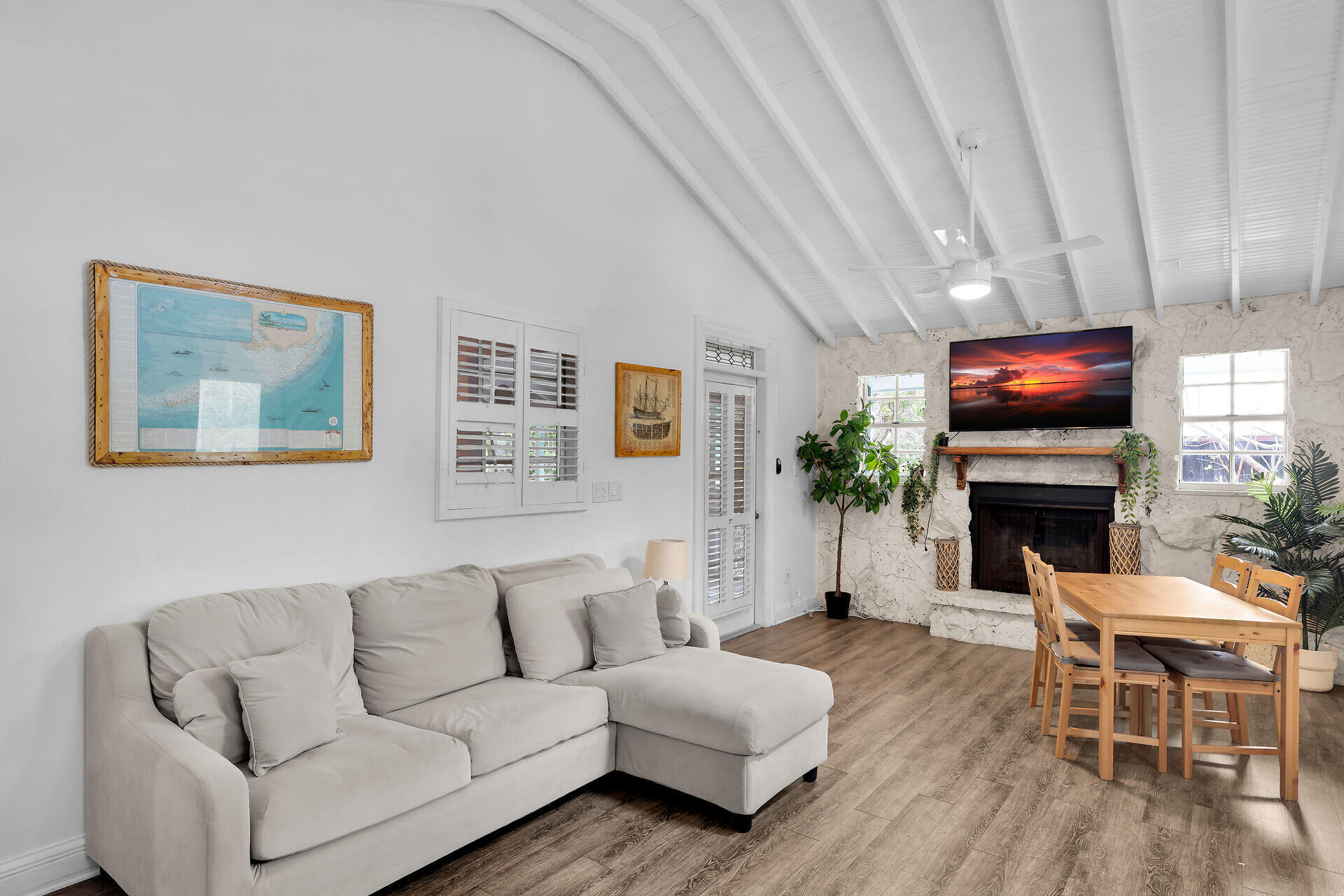 71 N Bay Harbor Drive