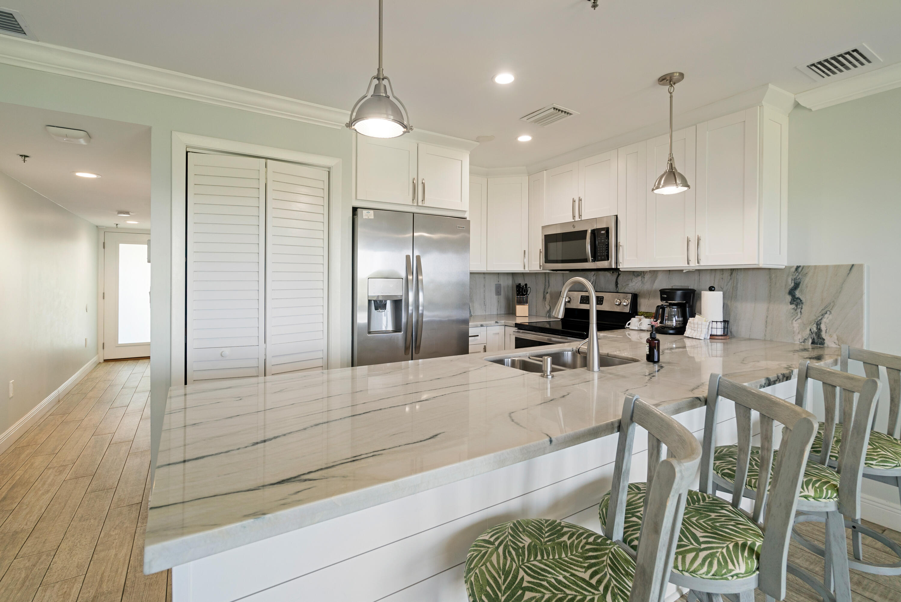 500 Burton Drive Unit: 1411