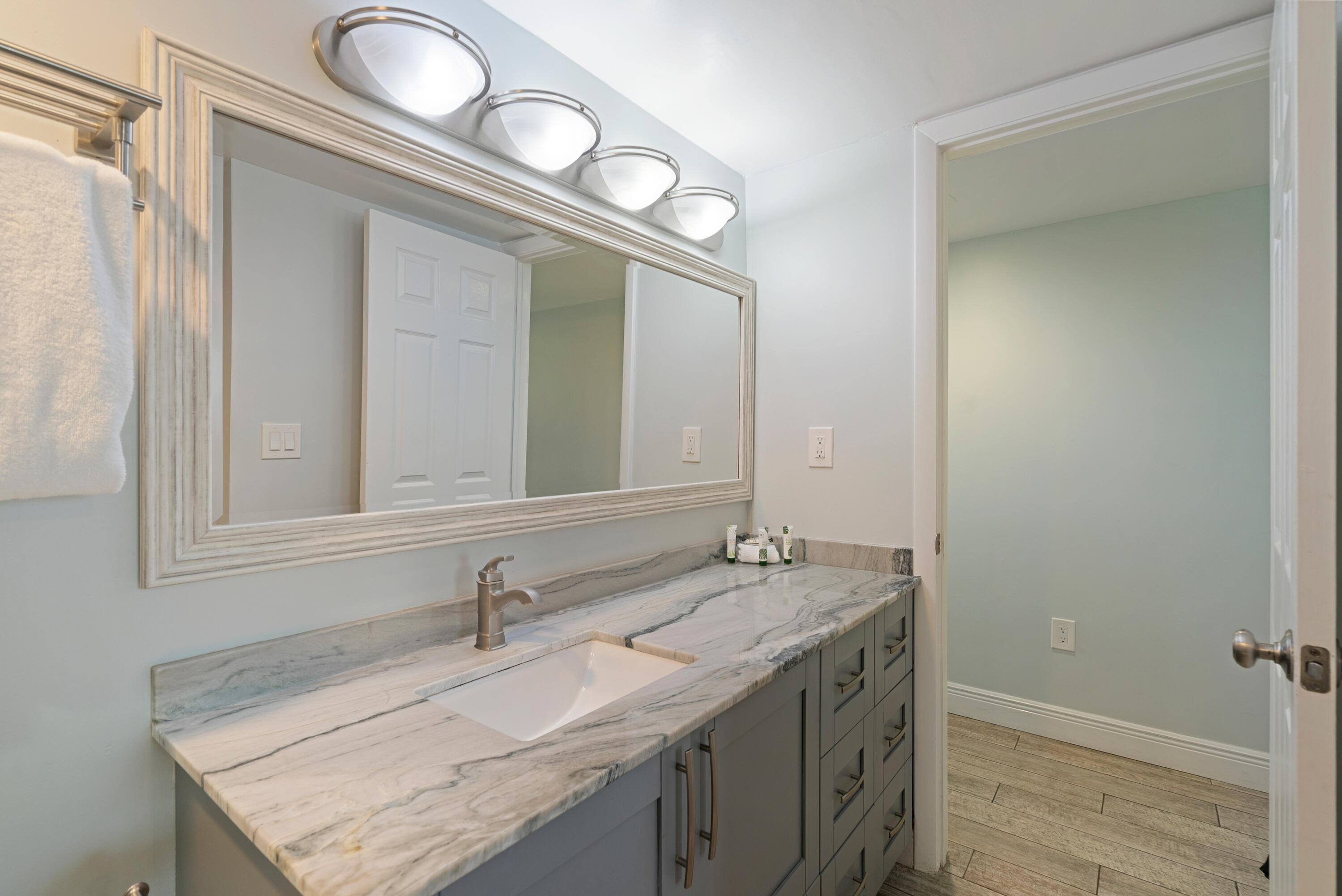 500 Burton Drive Unit: 1411