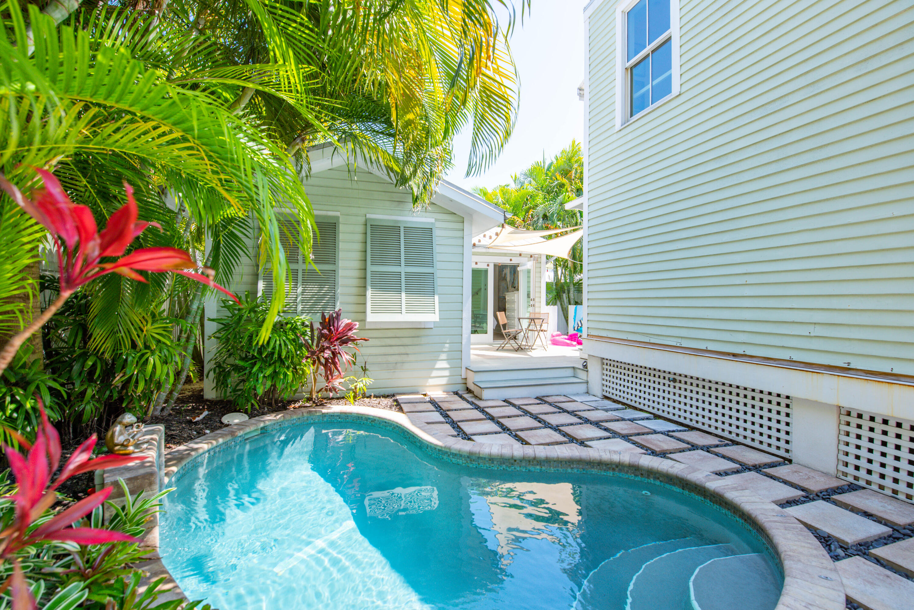 1124 Seminary Street