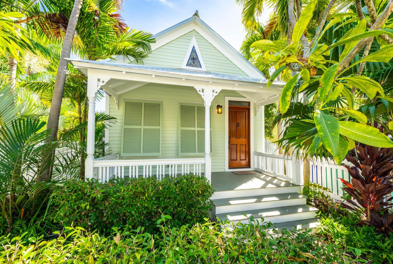 1124 Seminary Street