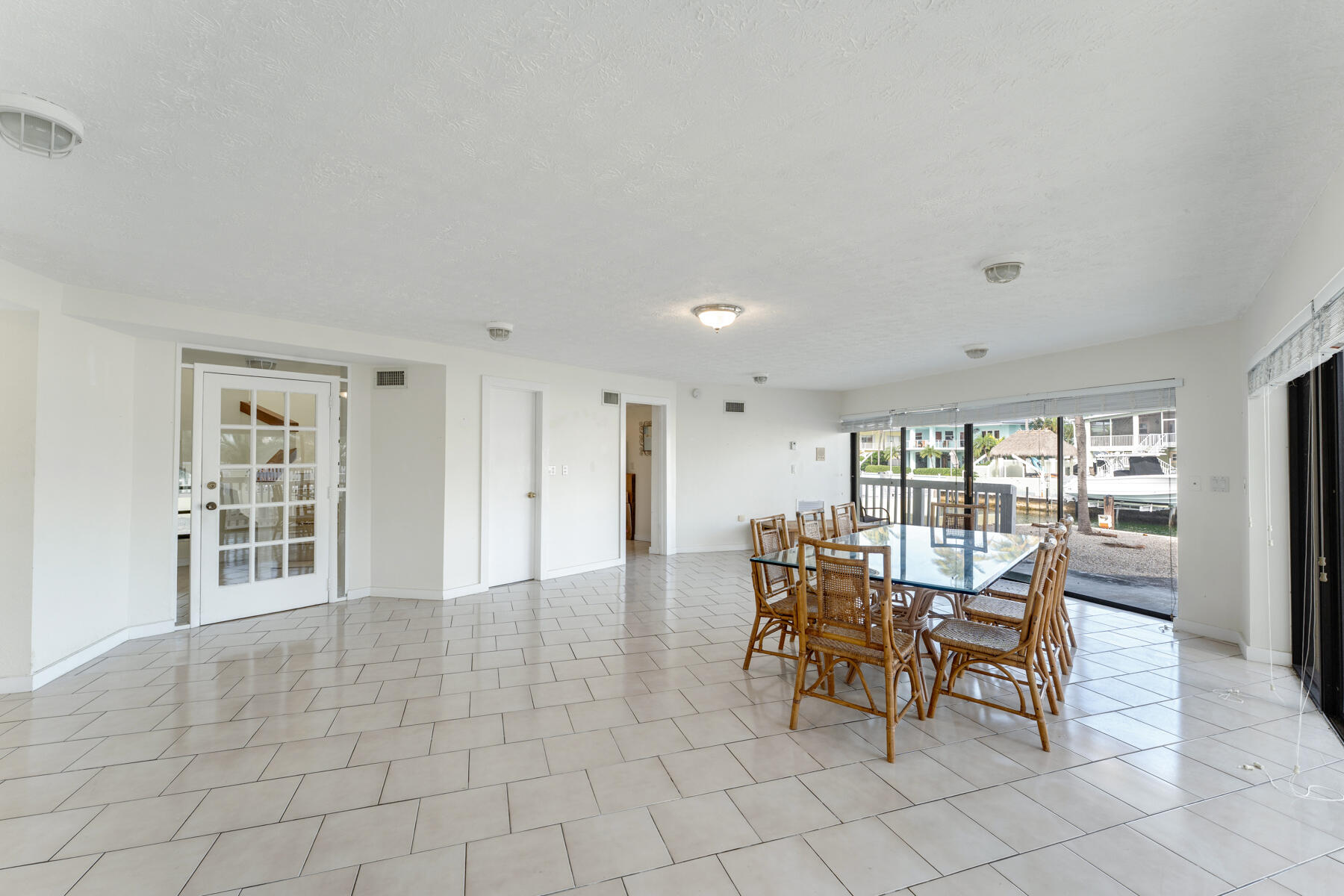 184 Bahama Avenue