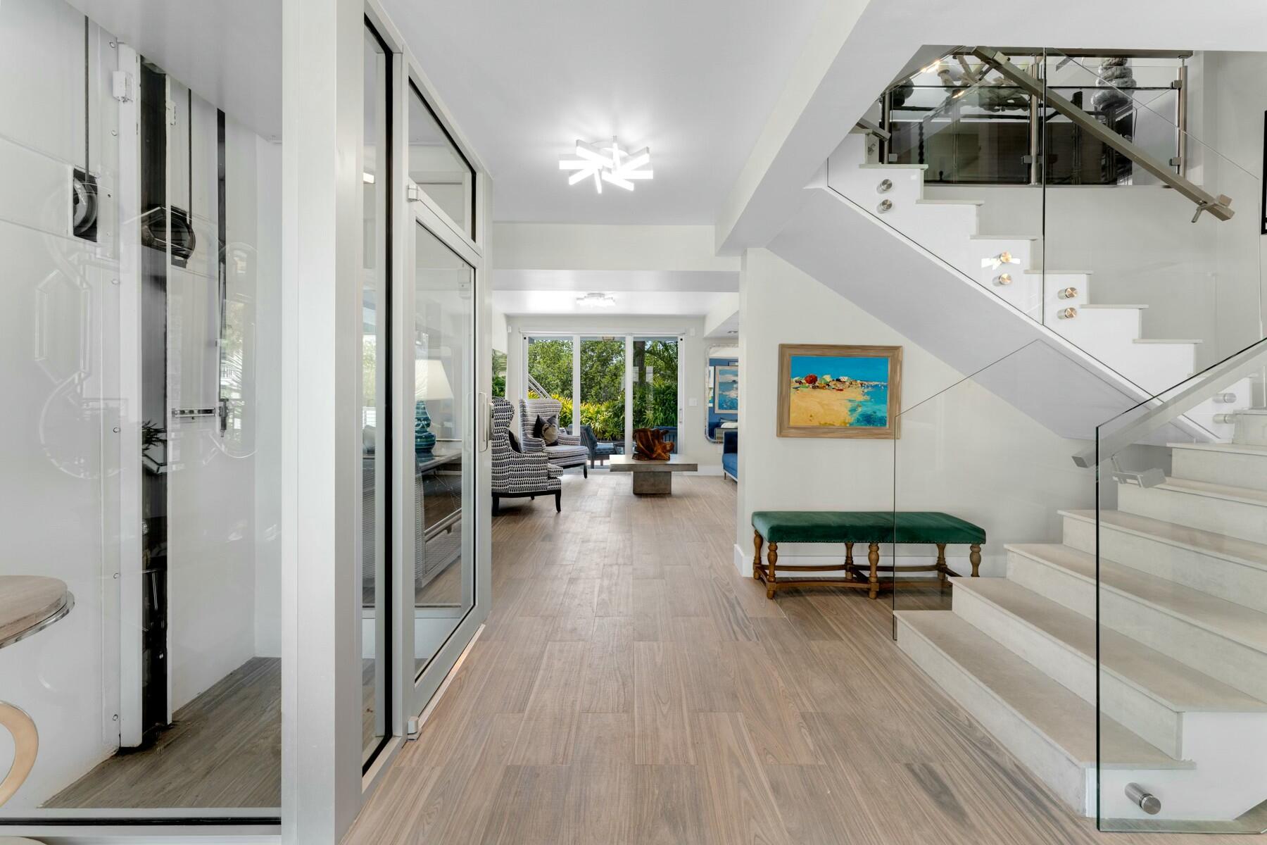 172 Venetian Drive