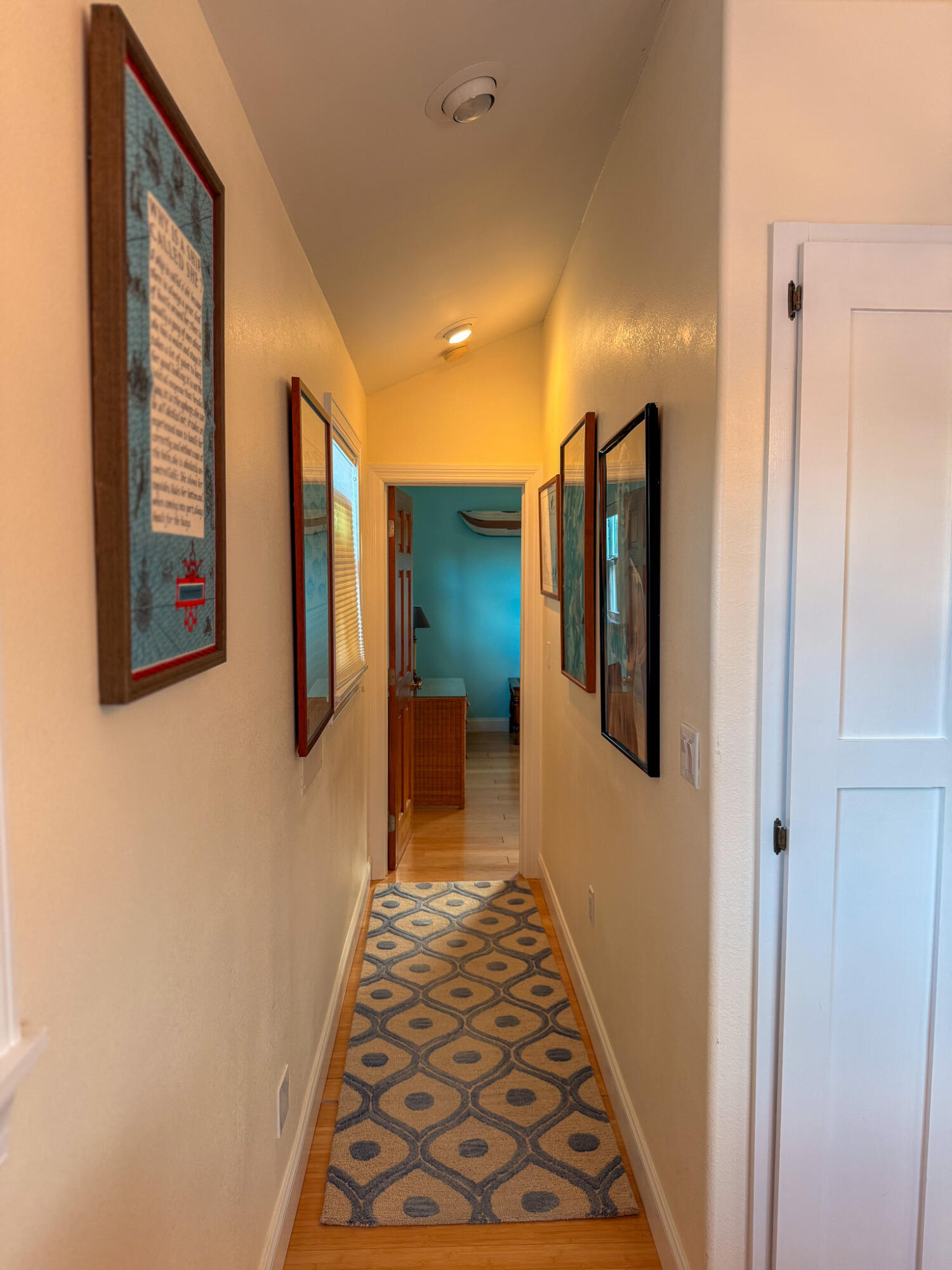 140 Venetian Drive