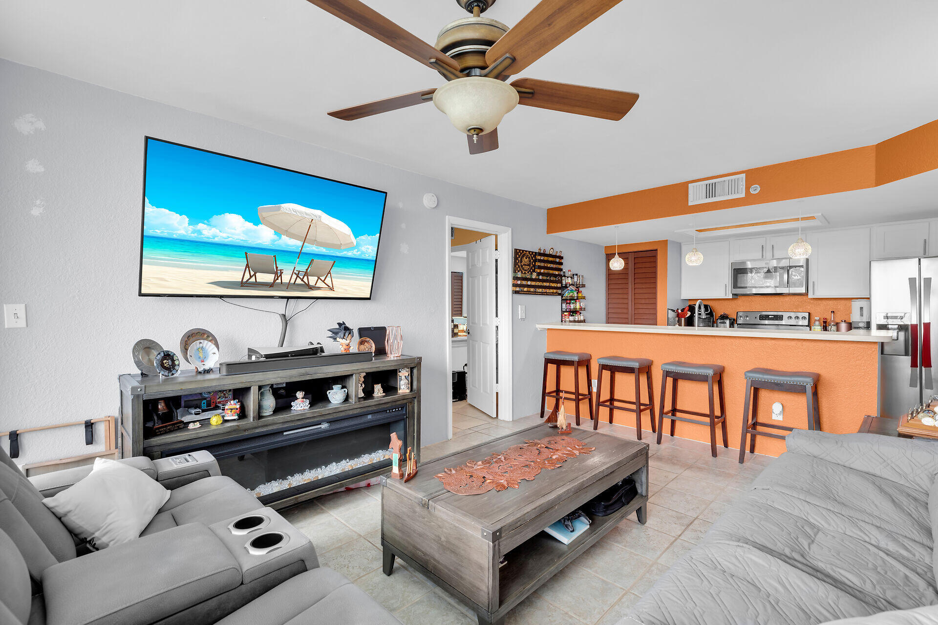 3635 Seaside Drive Unit: 206