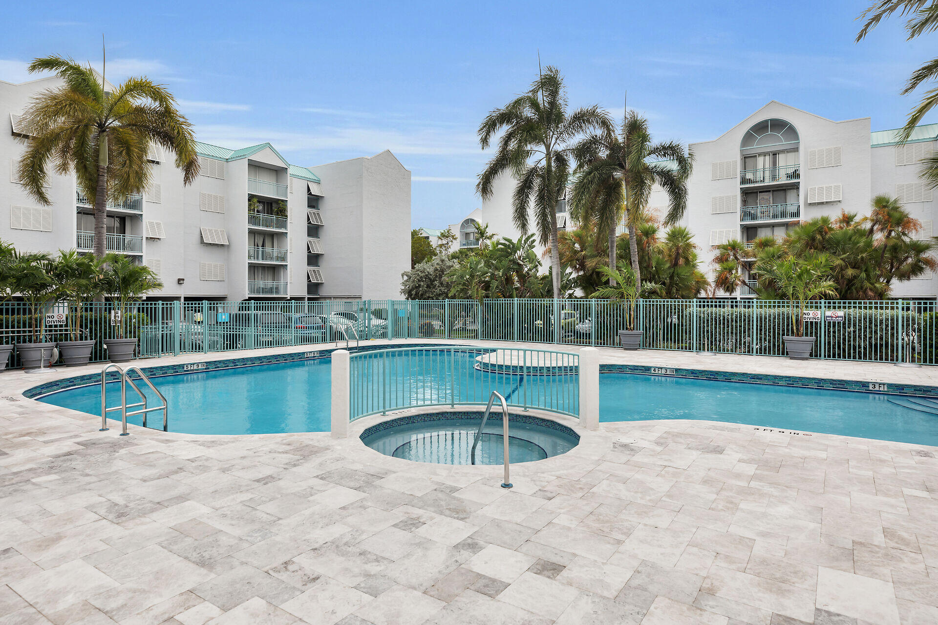 3635 Seaside Drive Unit: 206