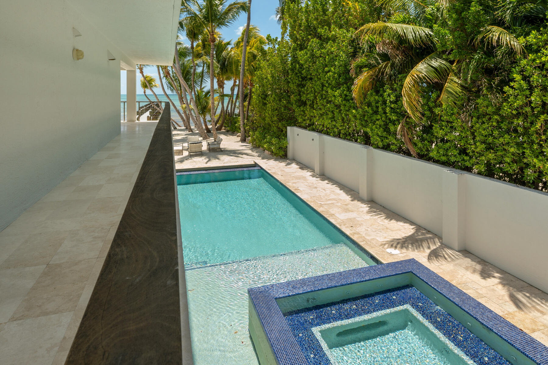 75851 Overseas Highway