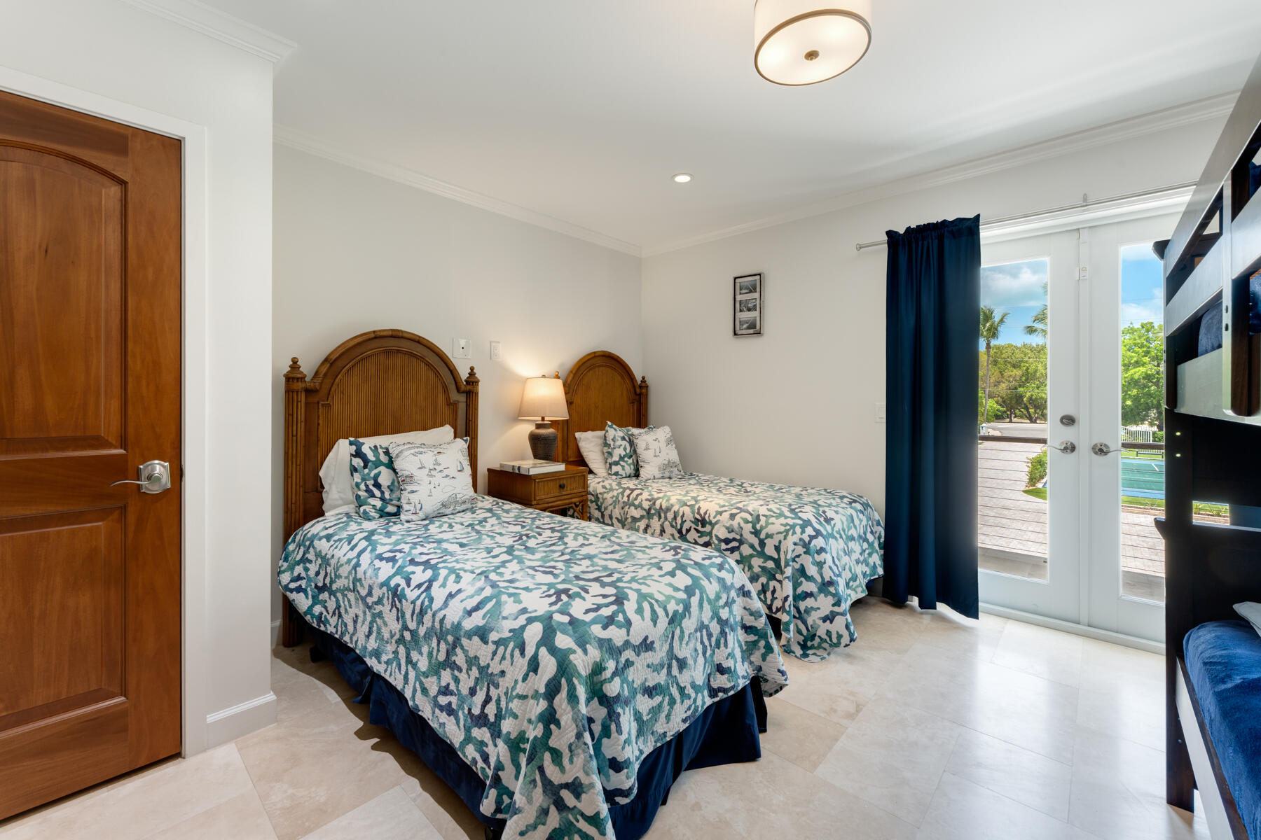 75851 Overseas Highway
