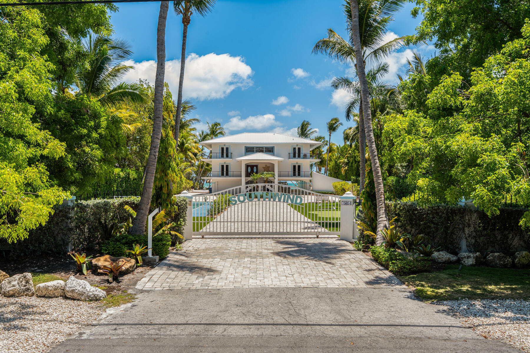 75851 Overseas Highway