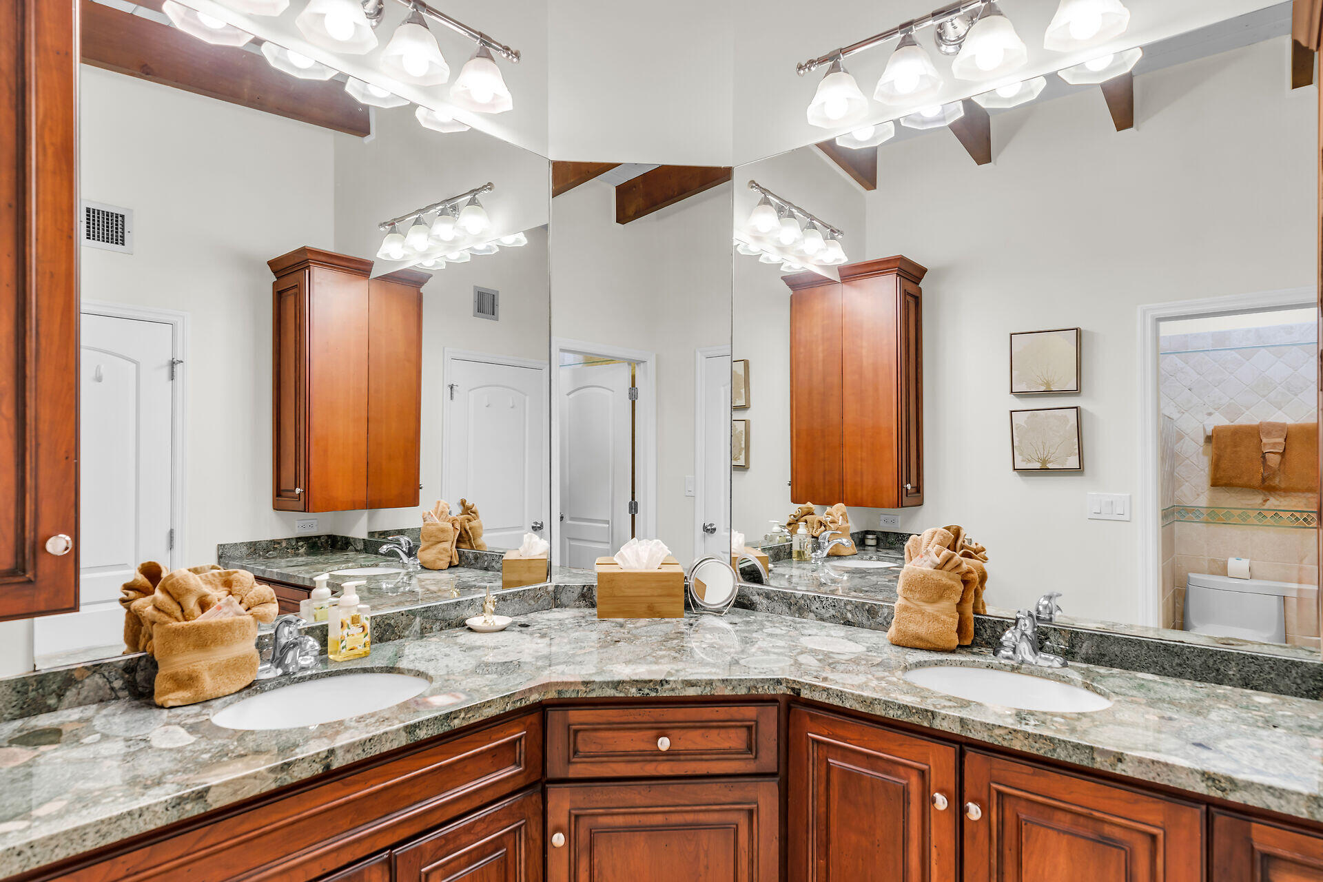 1133 W Ocean Drive Unit: 4