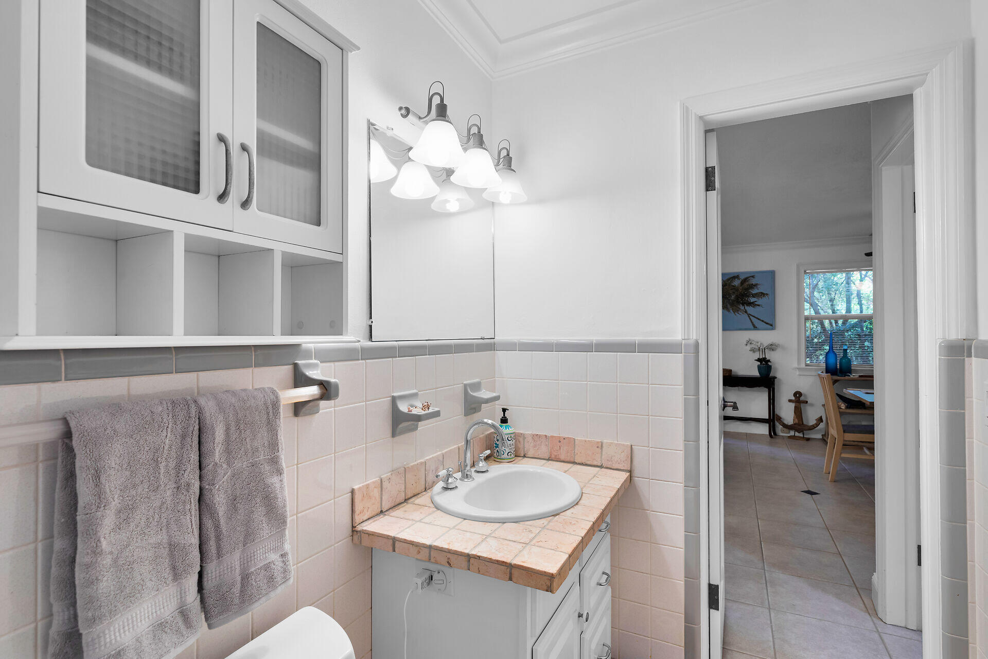 145 Plantation Boulevard