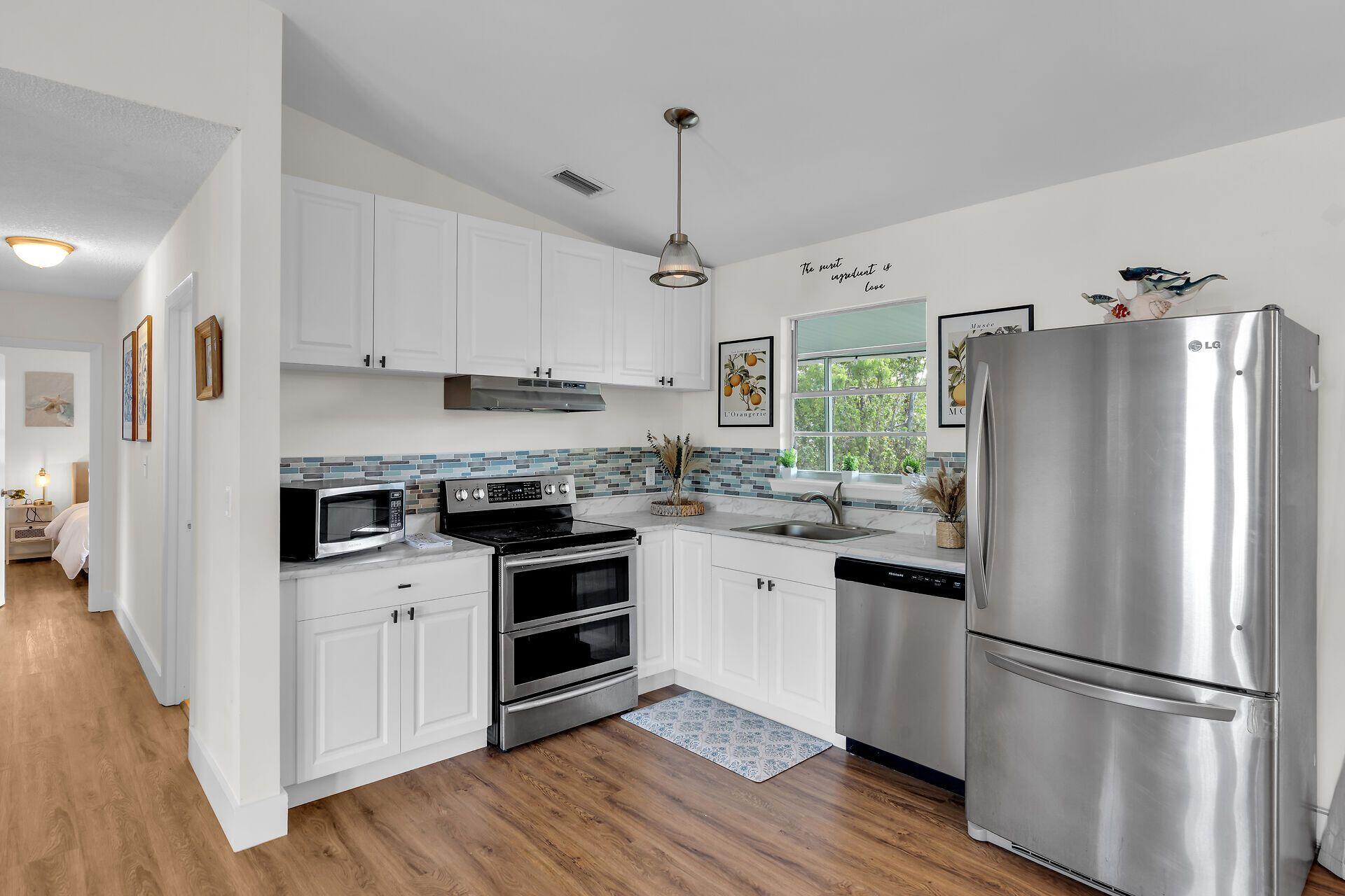 878 La Paloma Road