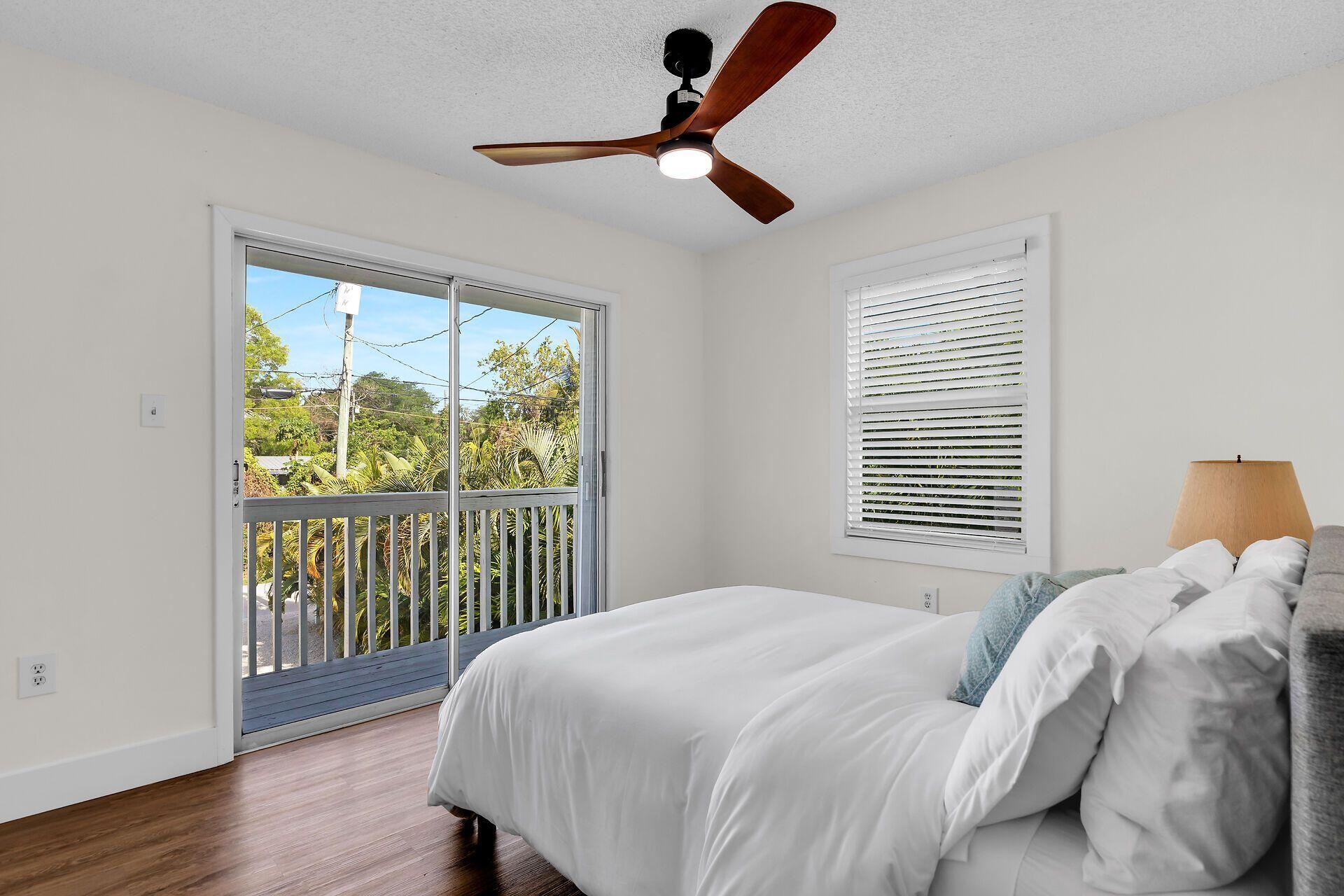 878 La Paloma Road