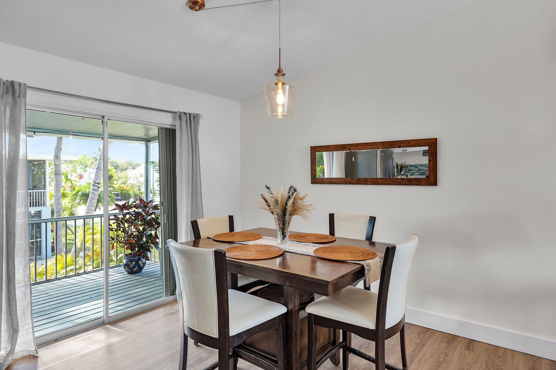 878 La Paloma Road