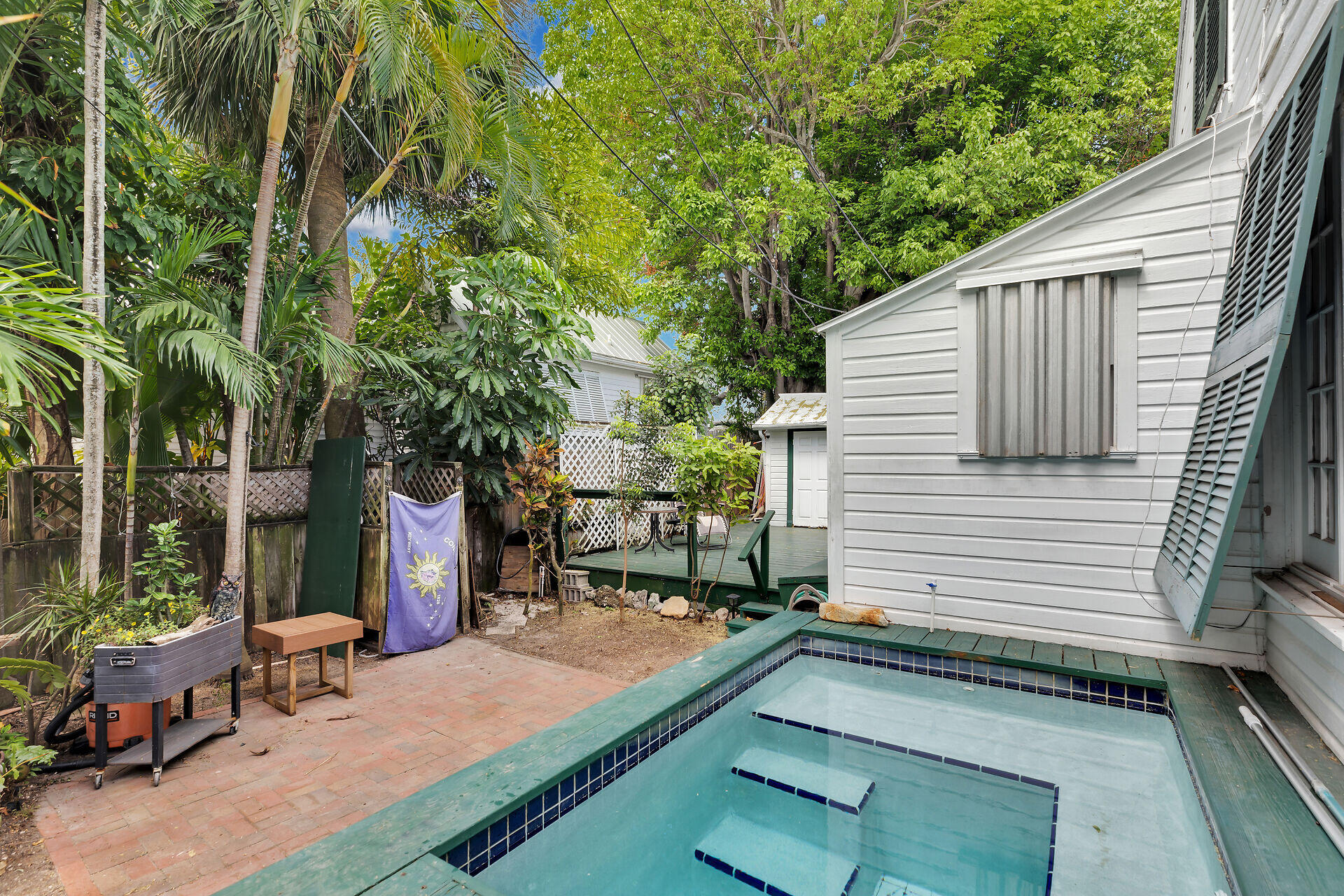 708 William Street