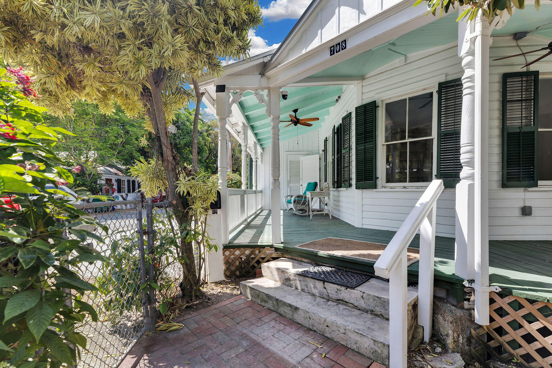 708 William Street