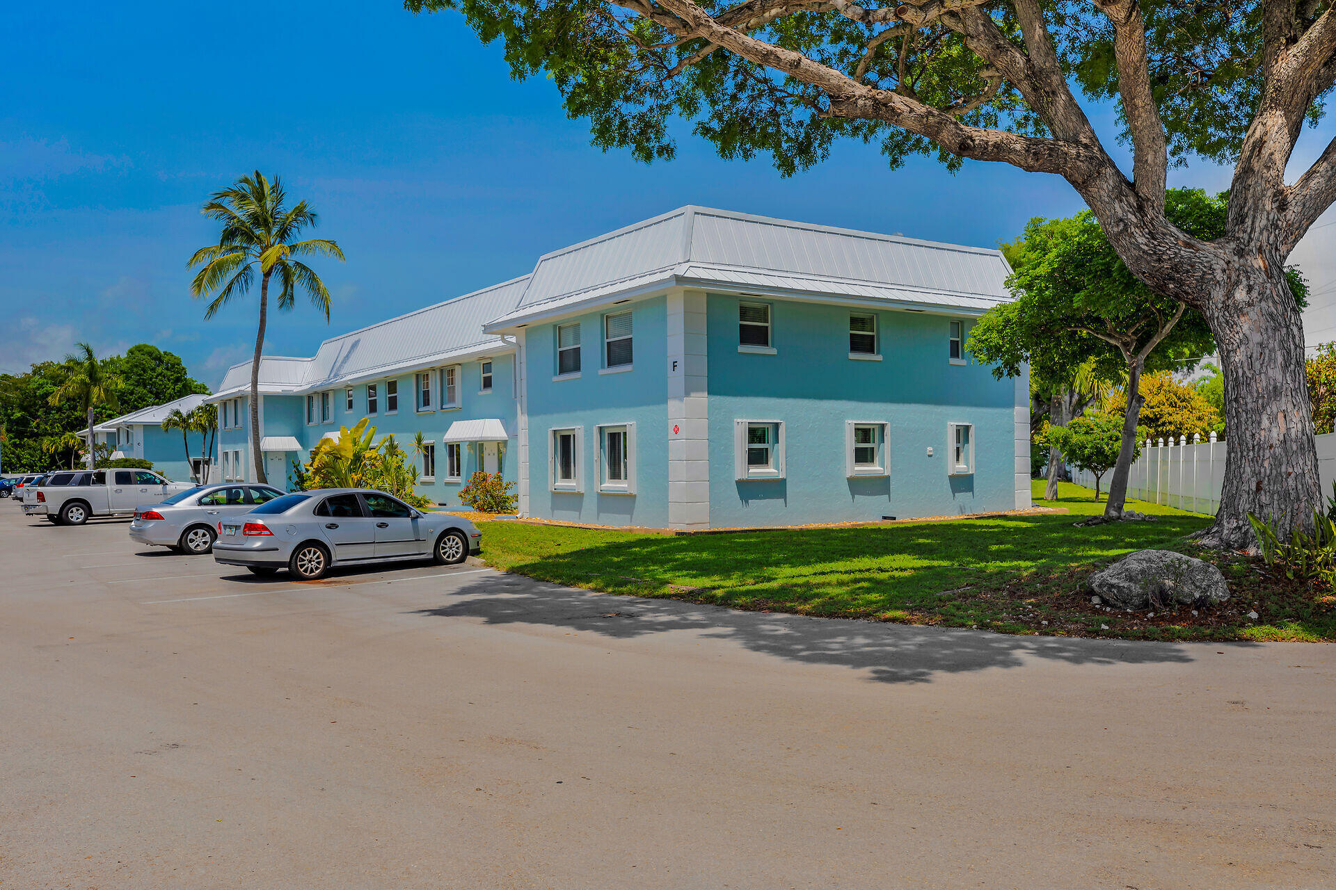 40 High Point Road Unit: F106