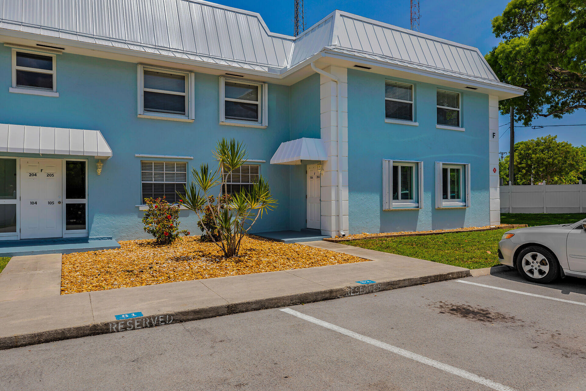 40 High Point Road Unit: F106