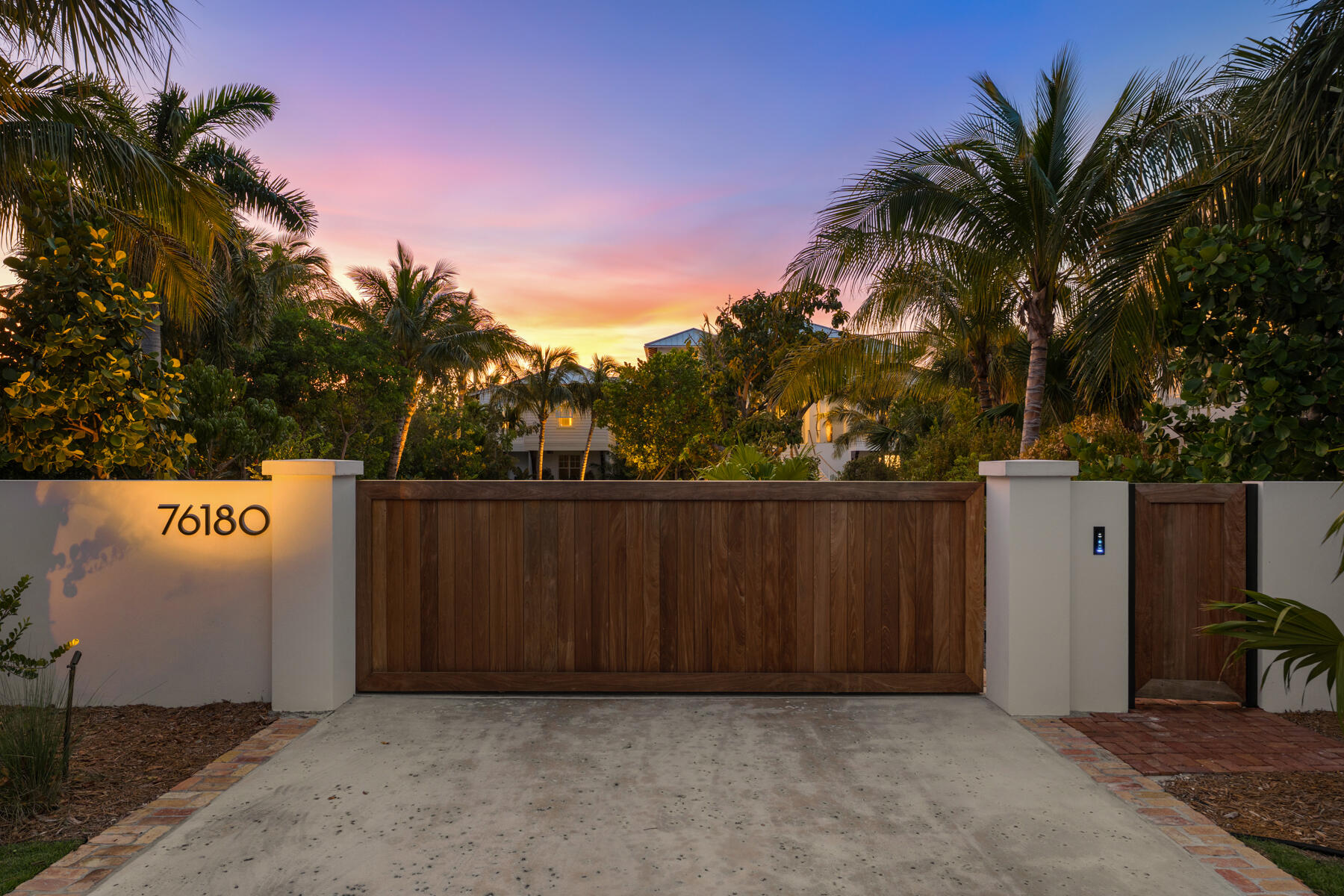 76180 Overseas Highway