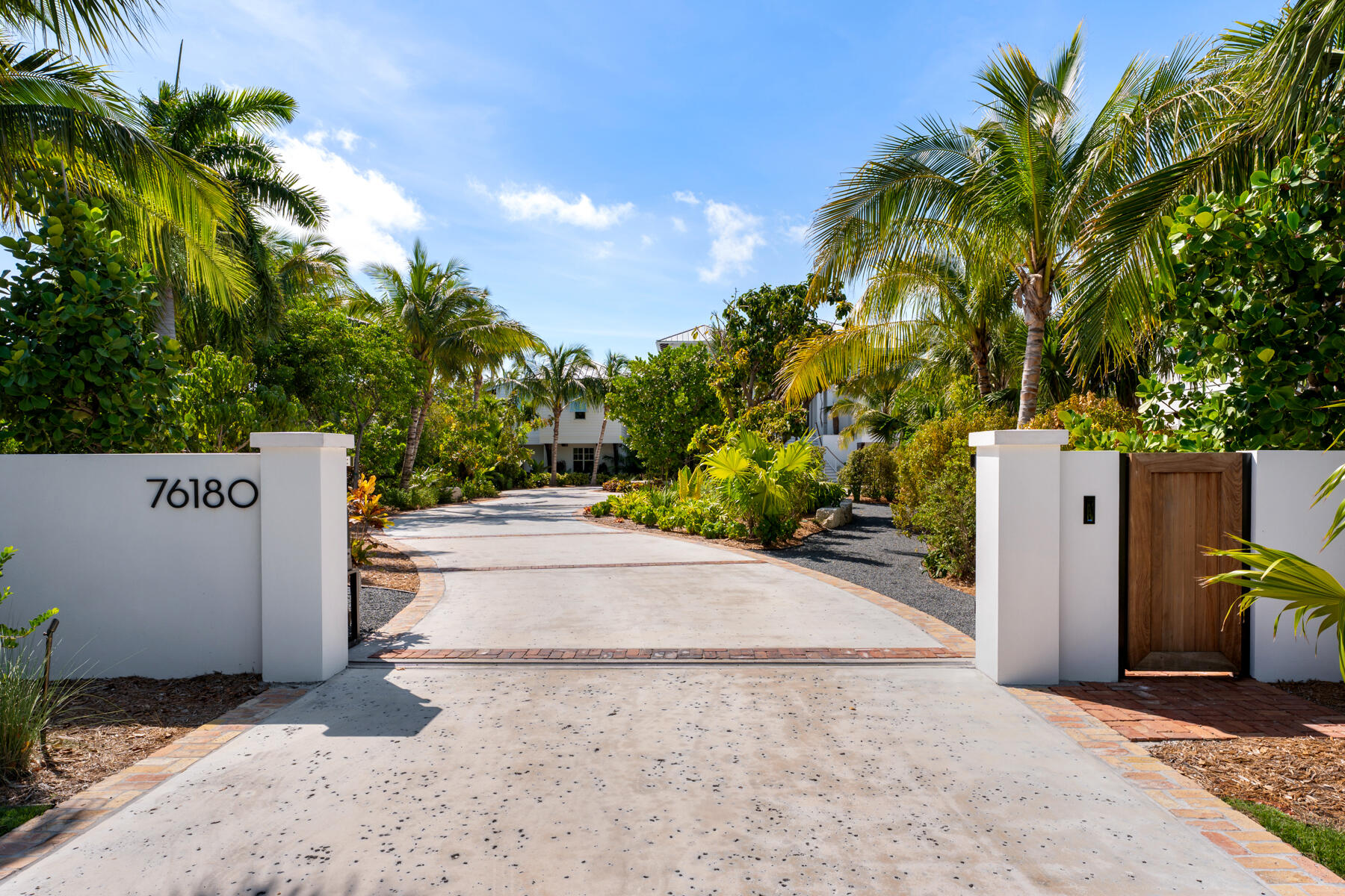 76180 Overseas Highway