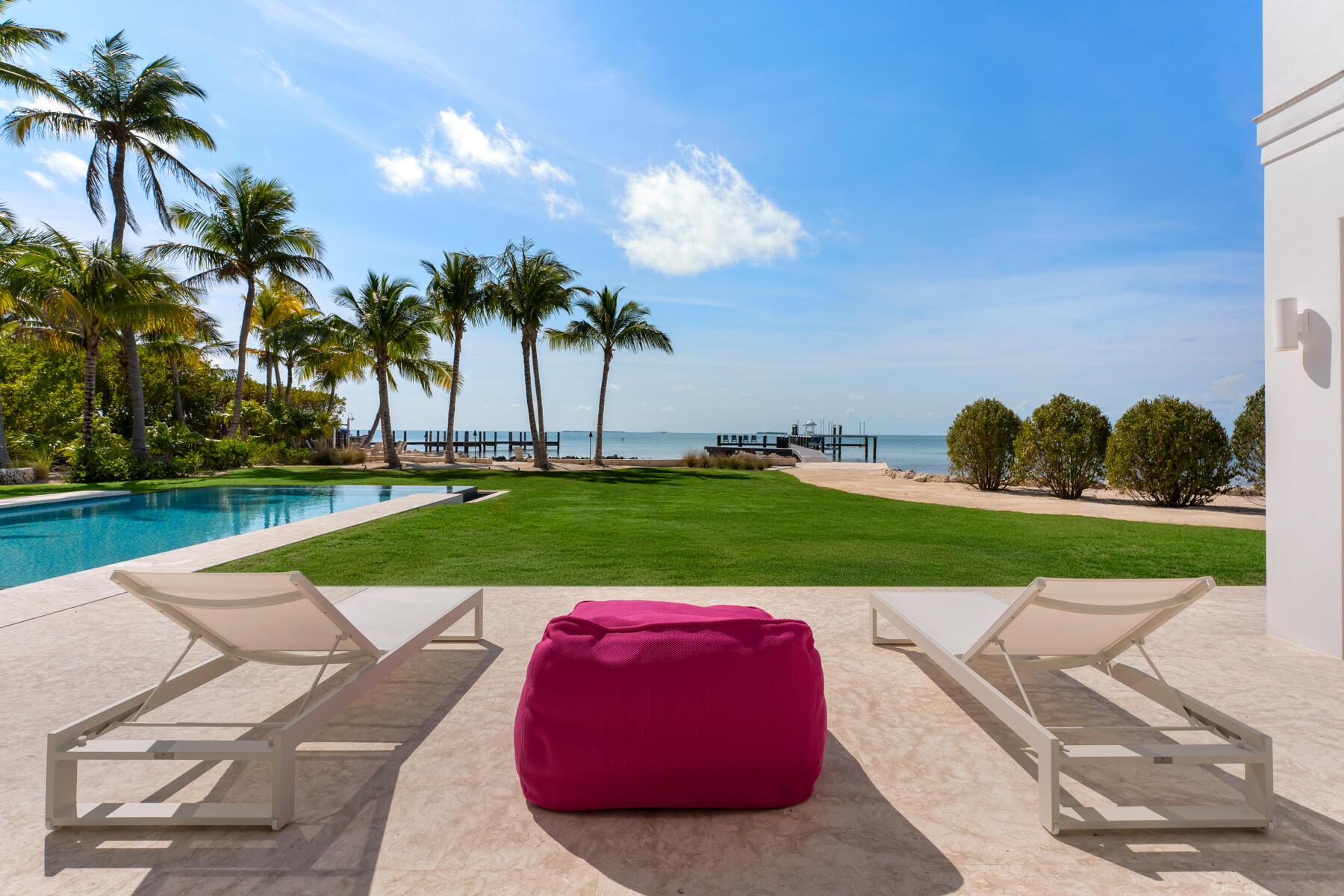 76180 Overseas Highway