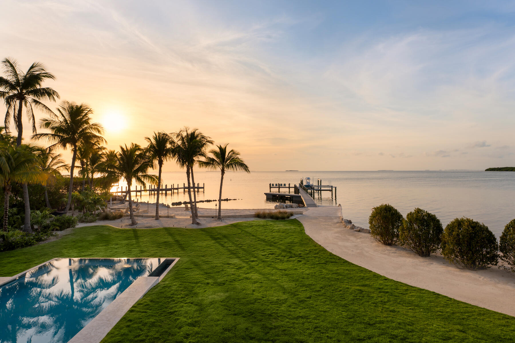 76180 Overseas Highway