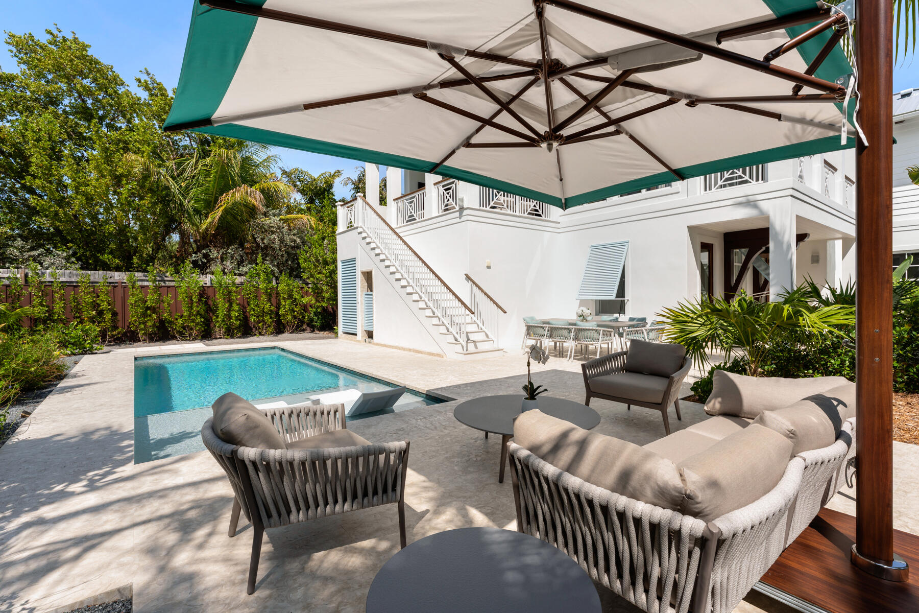 76180 Overseas Highway