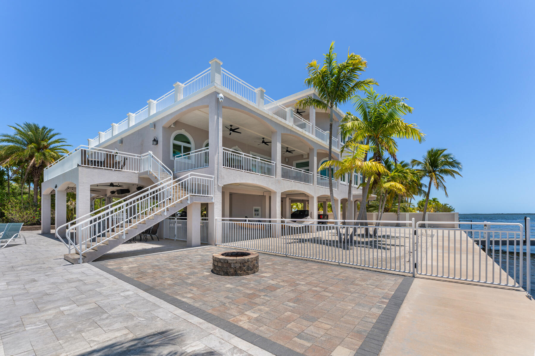 3742 Seagrape Street