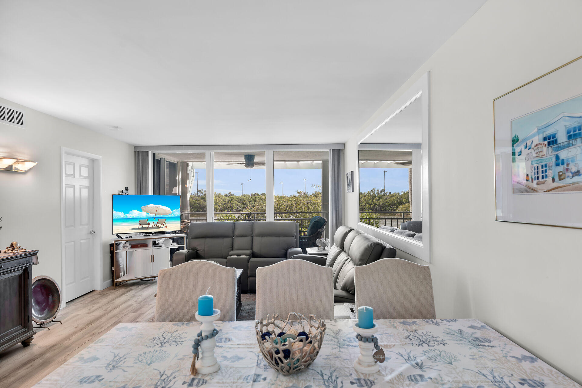 1901 S Roosevelt Boulevard Unit: 104N