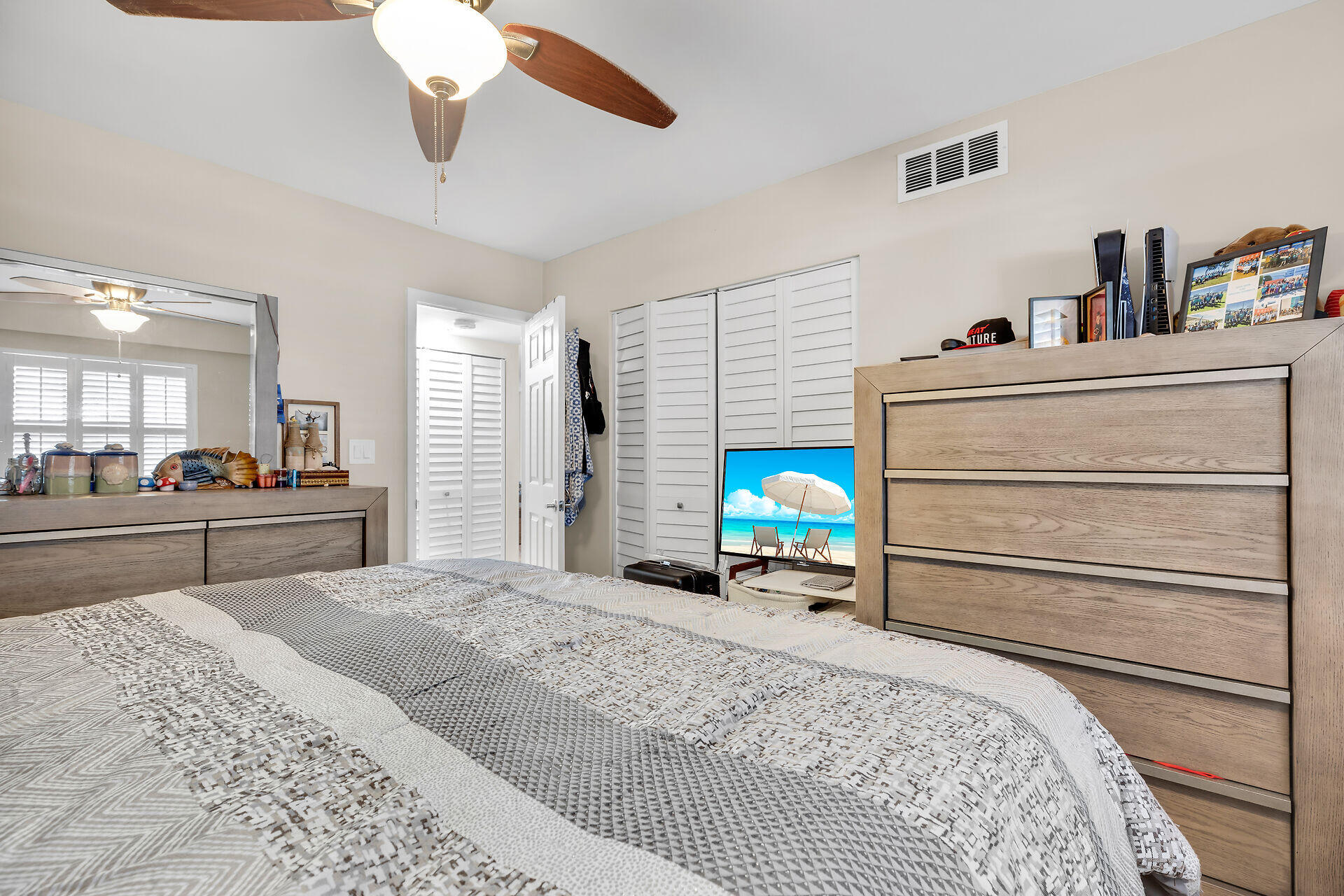 1901 S Roosevelt Boulevard Unit: 104N