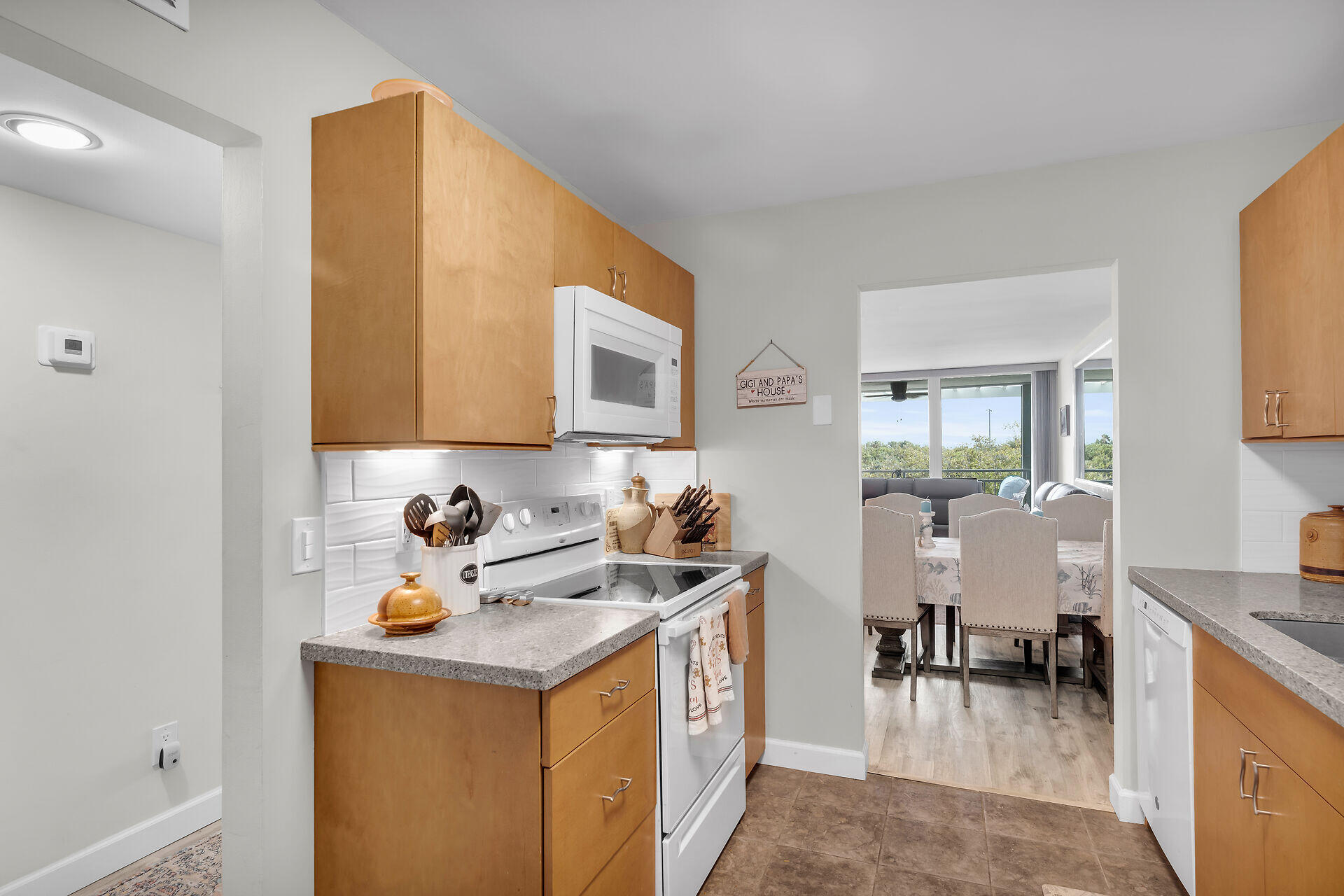 1901 S Roosevelt Boulevard Unit: 104N