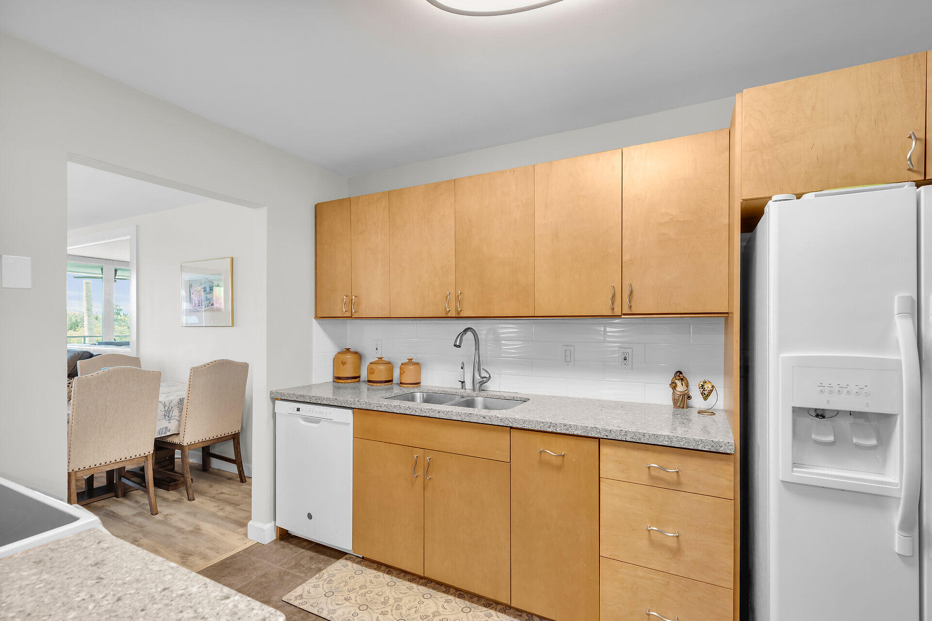 1901 S Roosevelt Boulevard Unit: 104N