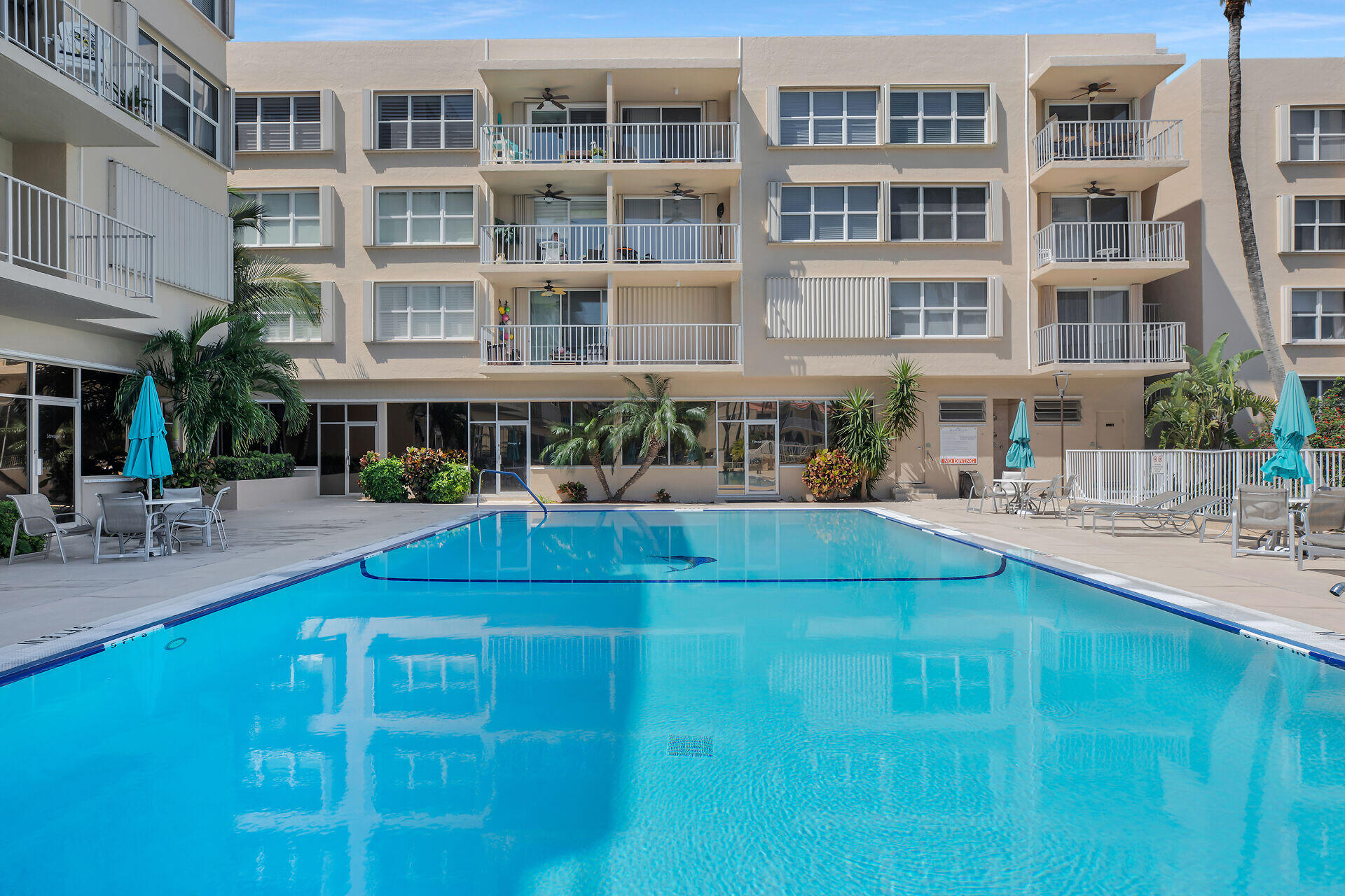 88500 Overseas Highway Unit: 302