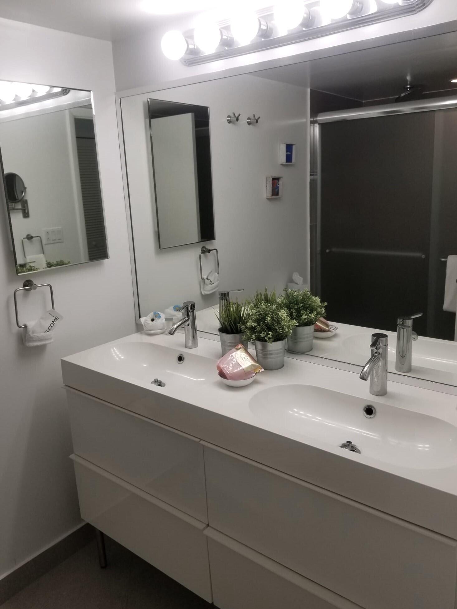 88500 Overseas Highway Unit: 302