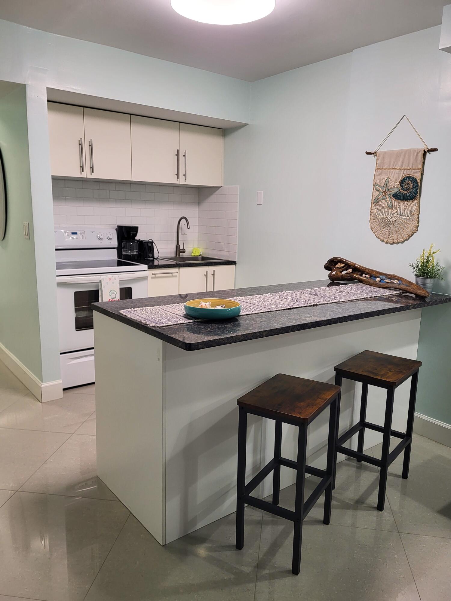 88500 Overseas Highway Unit: 302