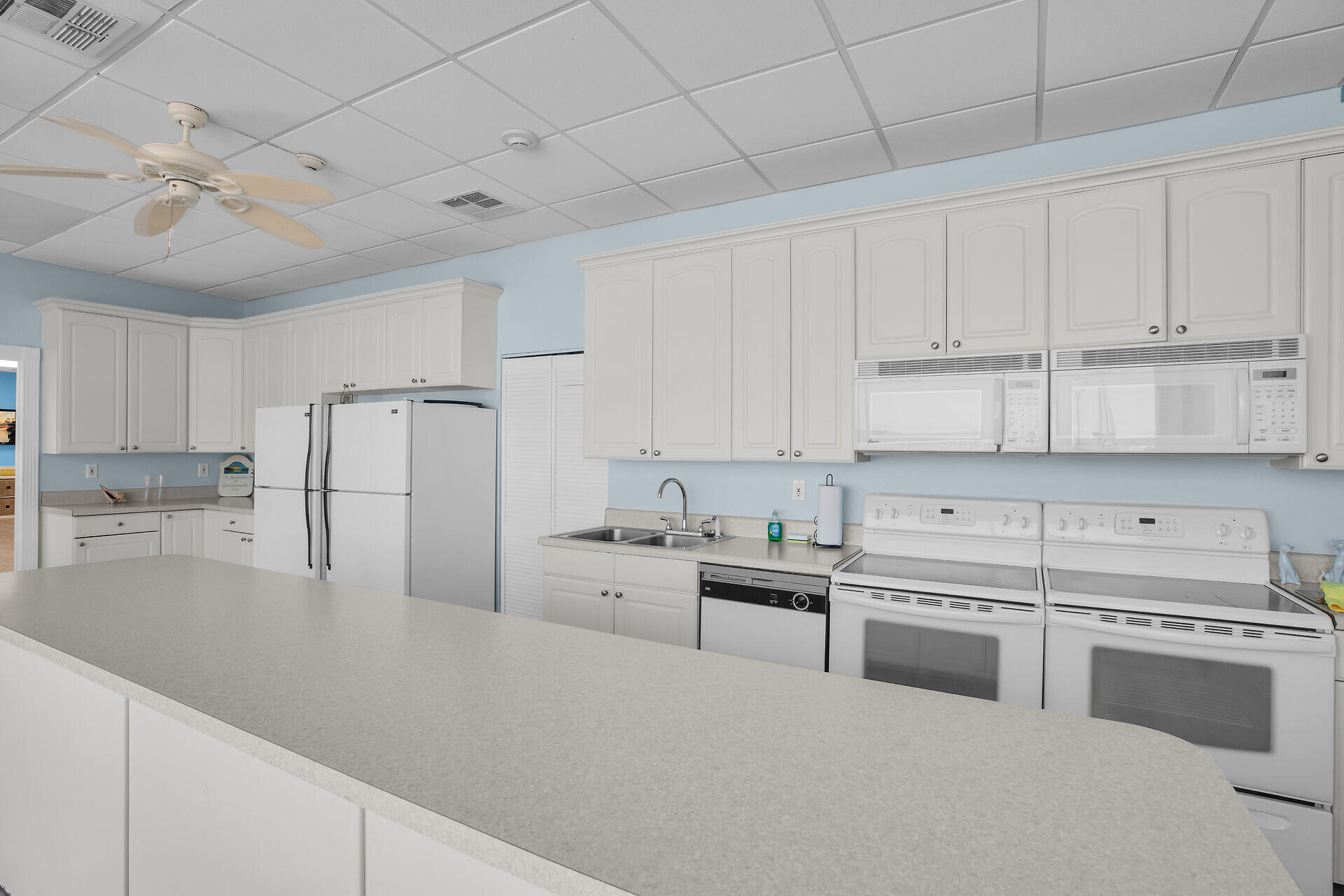 88500 Overseas Highway Unit: 302