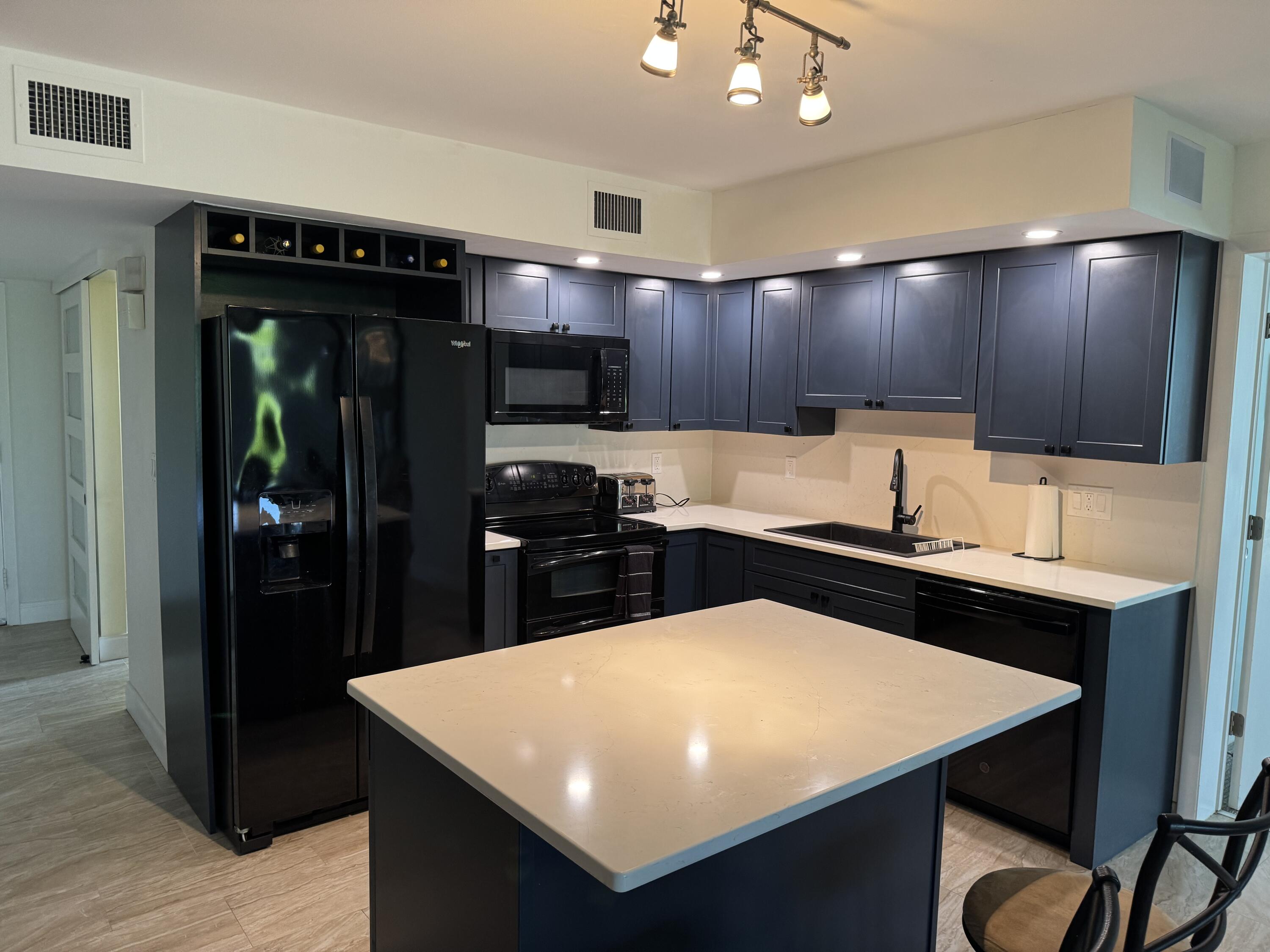 7201 Gulf Of Mexico Boulevard Unit: 201