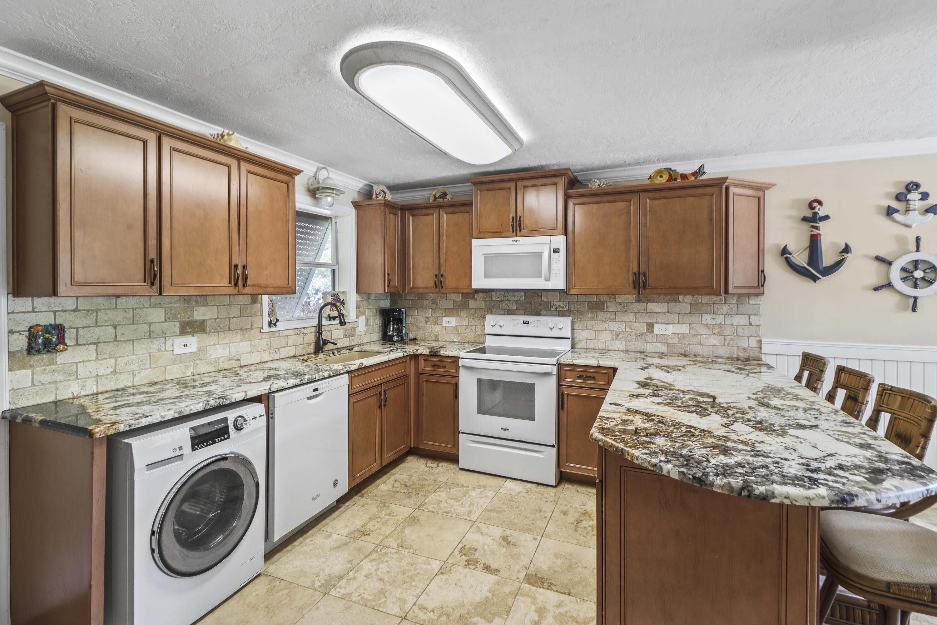 116 N Indies Drive