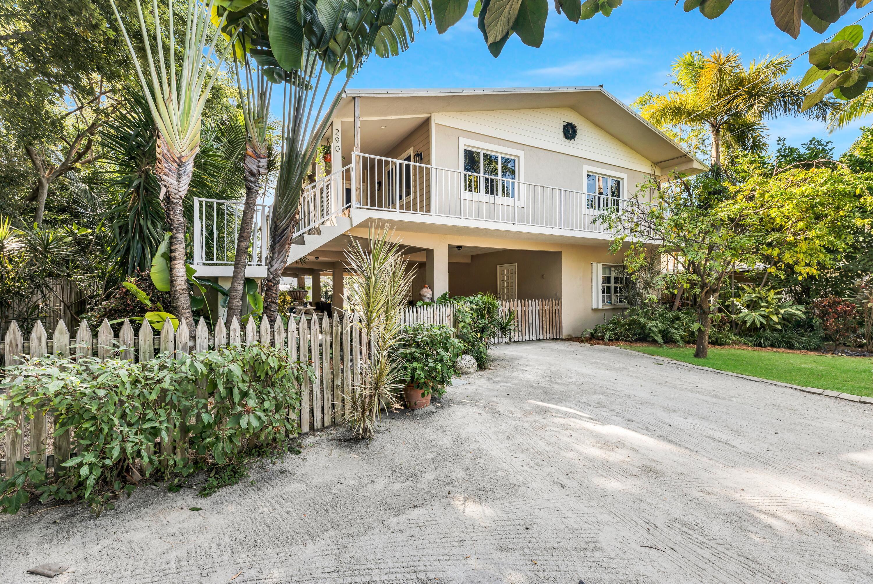 290 Woods Avenue