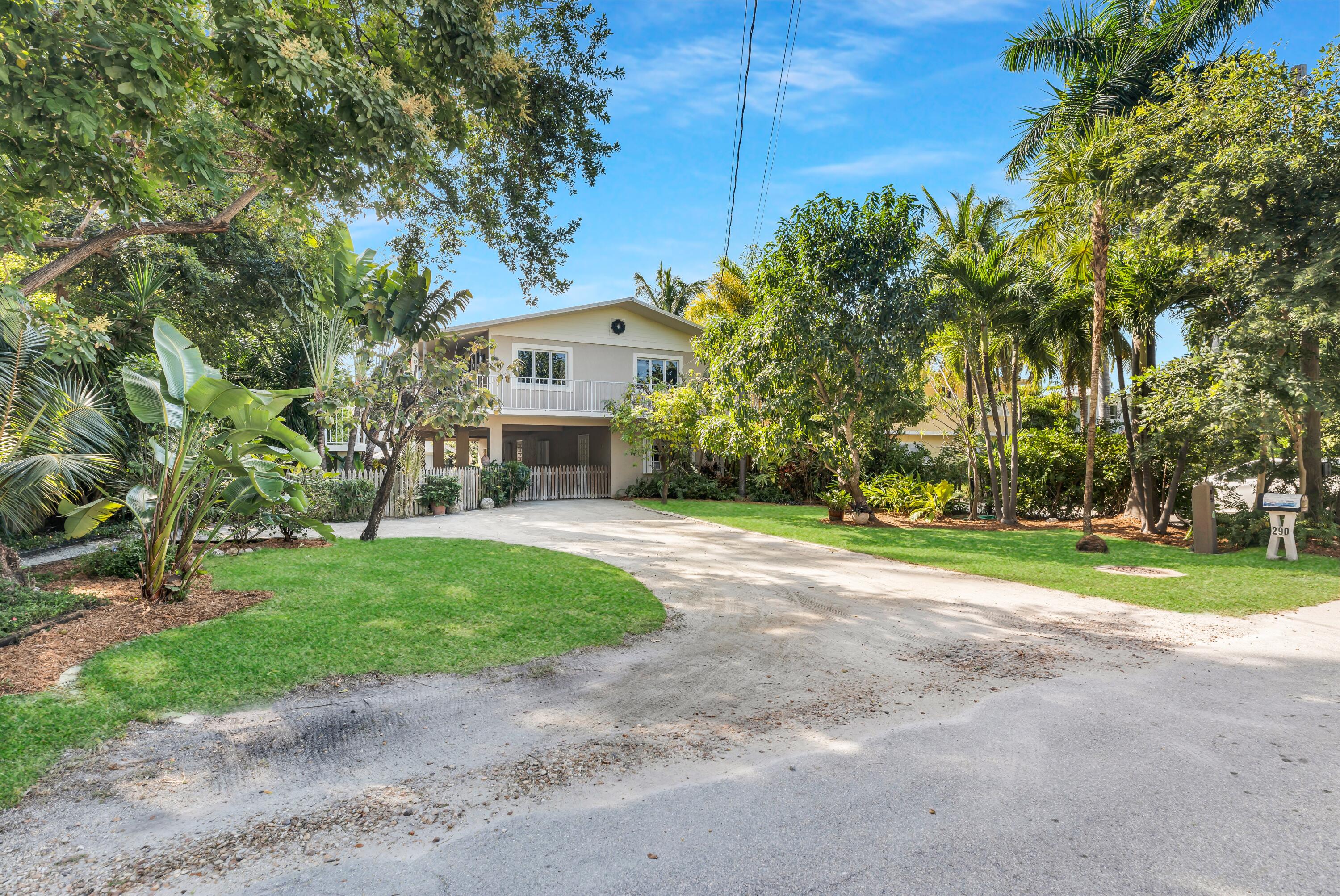 290 Woods Avenue