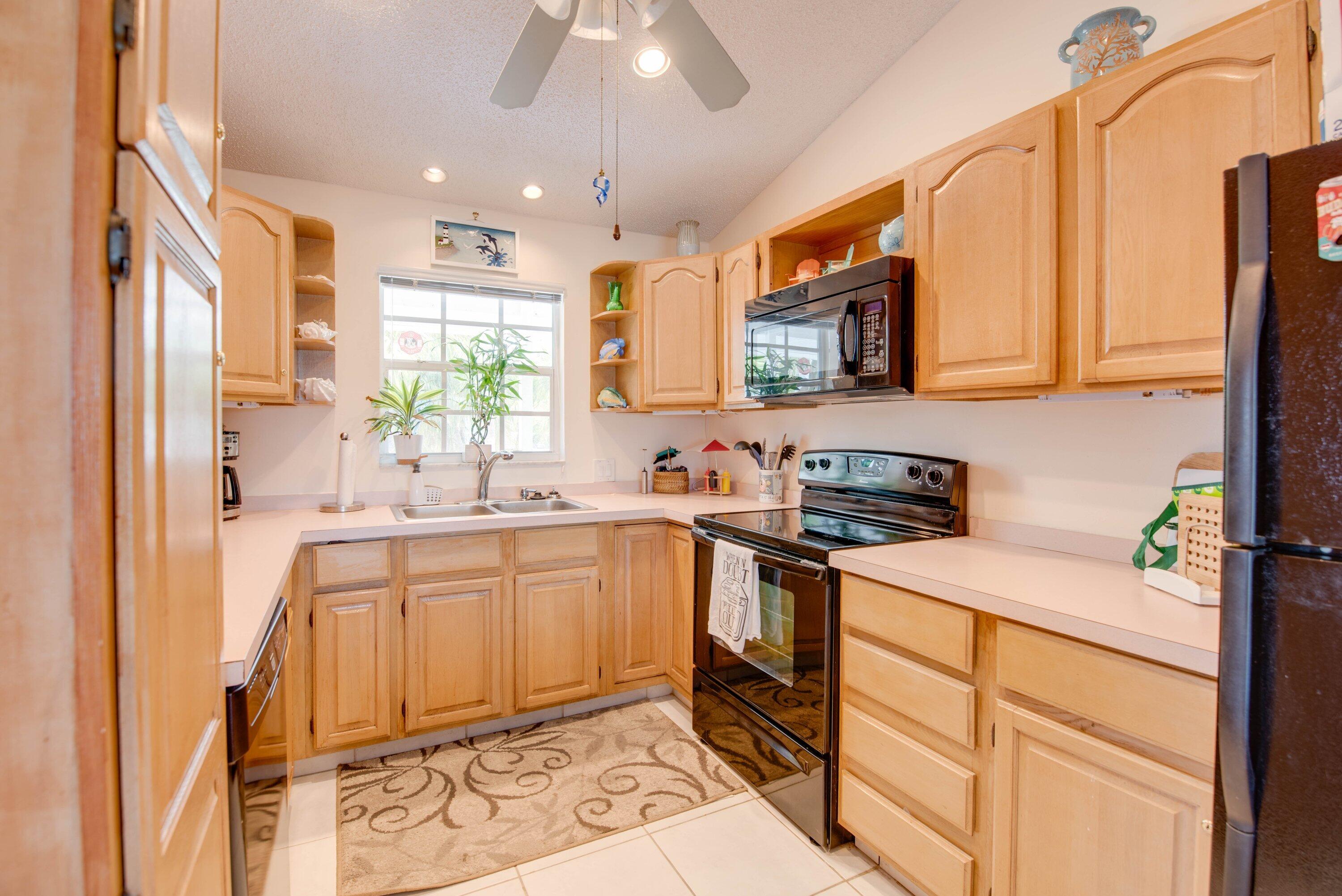 306 N Anglers Drive Unit: B