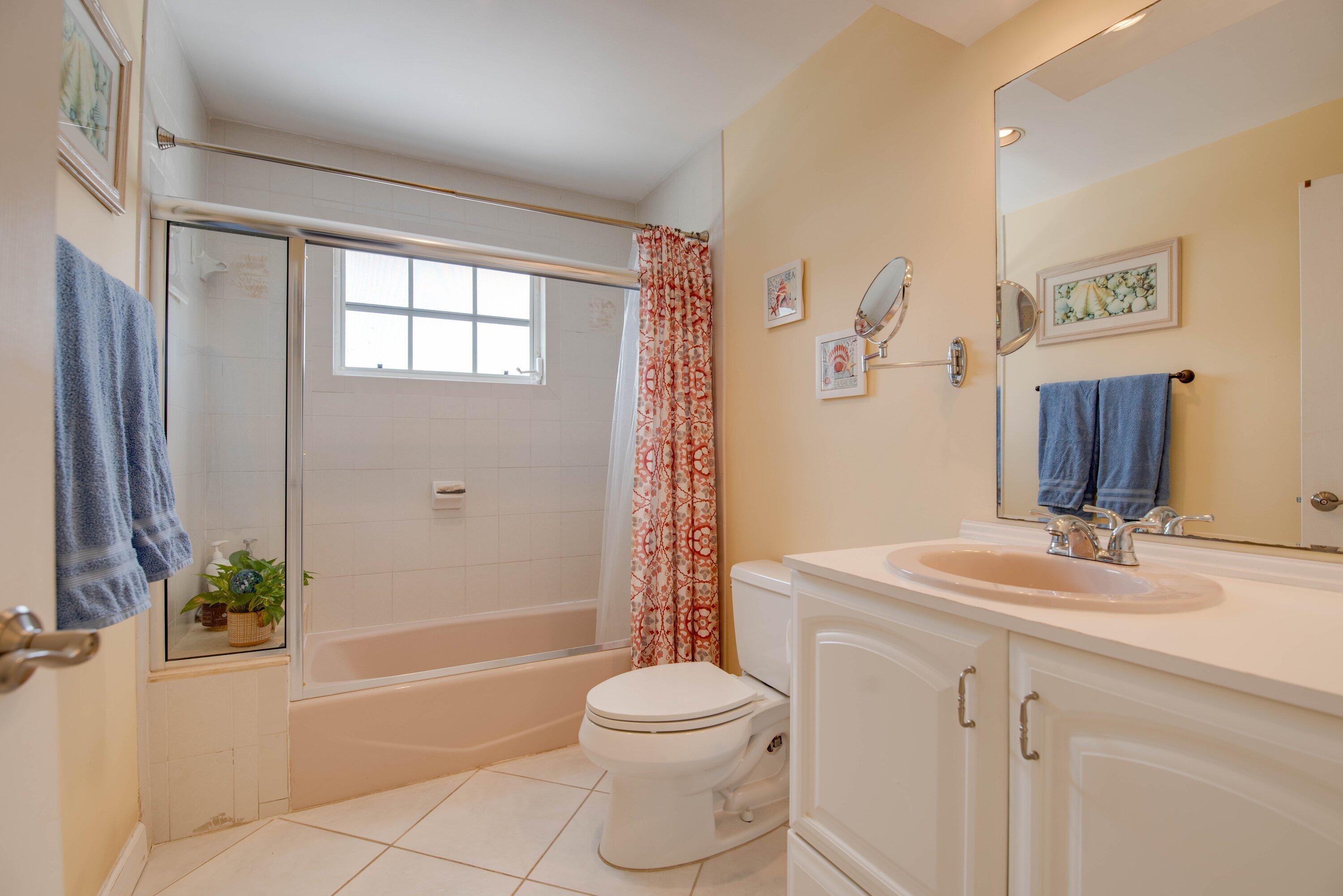 306 N Anglers Drive Unit: B
