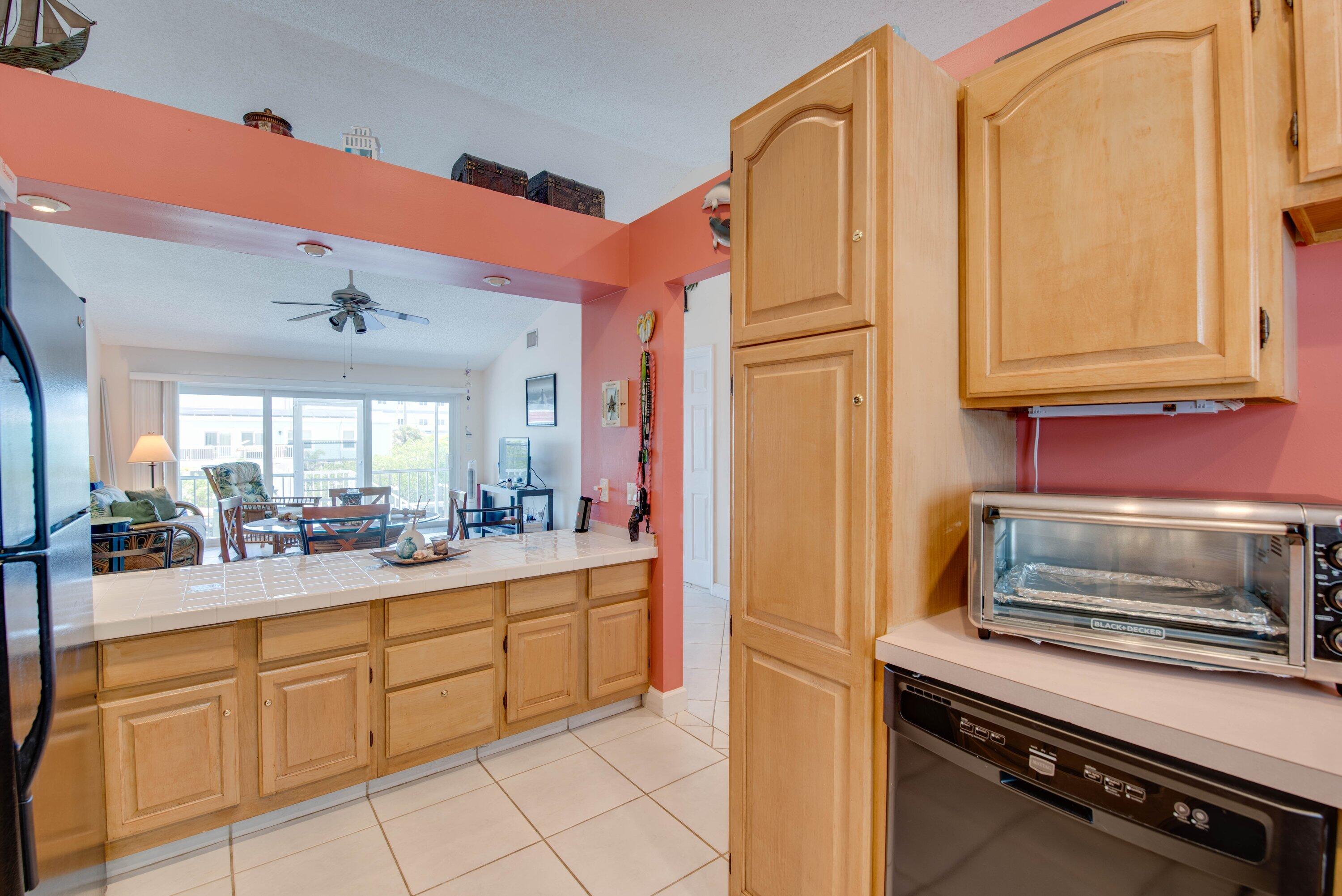306 N Anglers Drive Unit: B