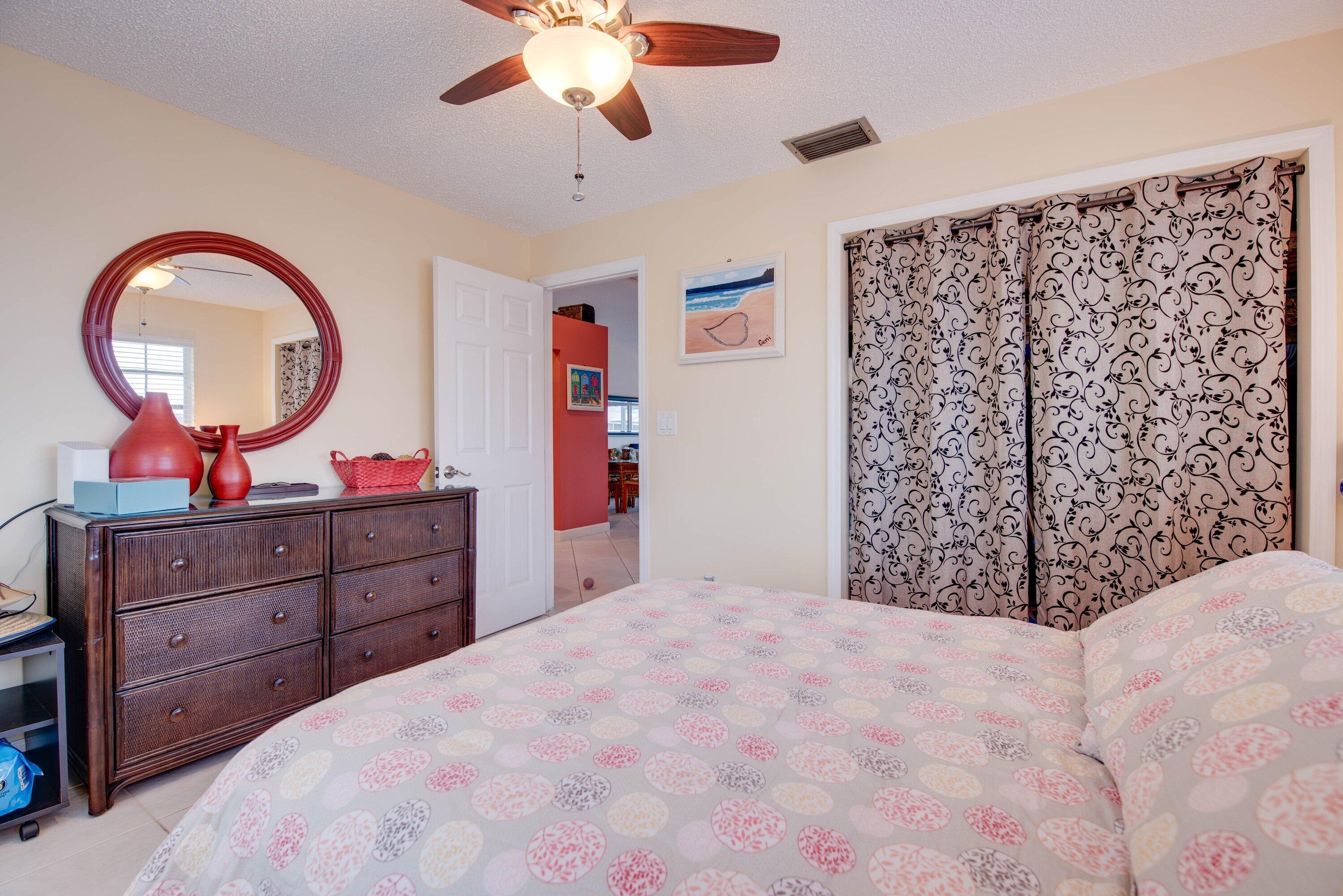 306 N Anglers Drive Unit: B