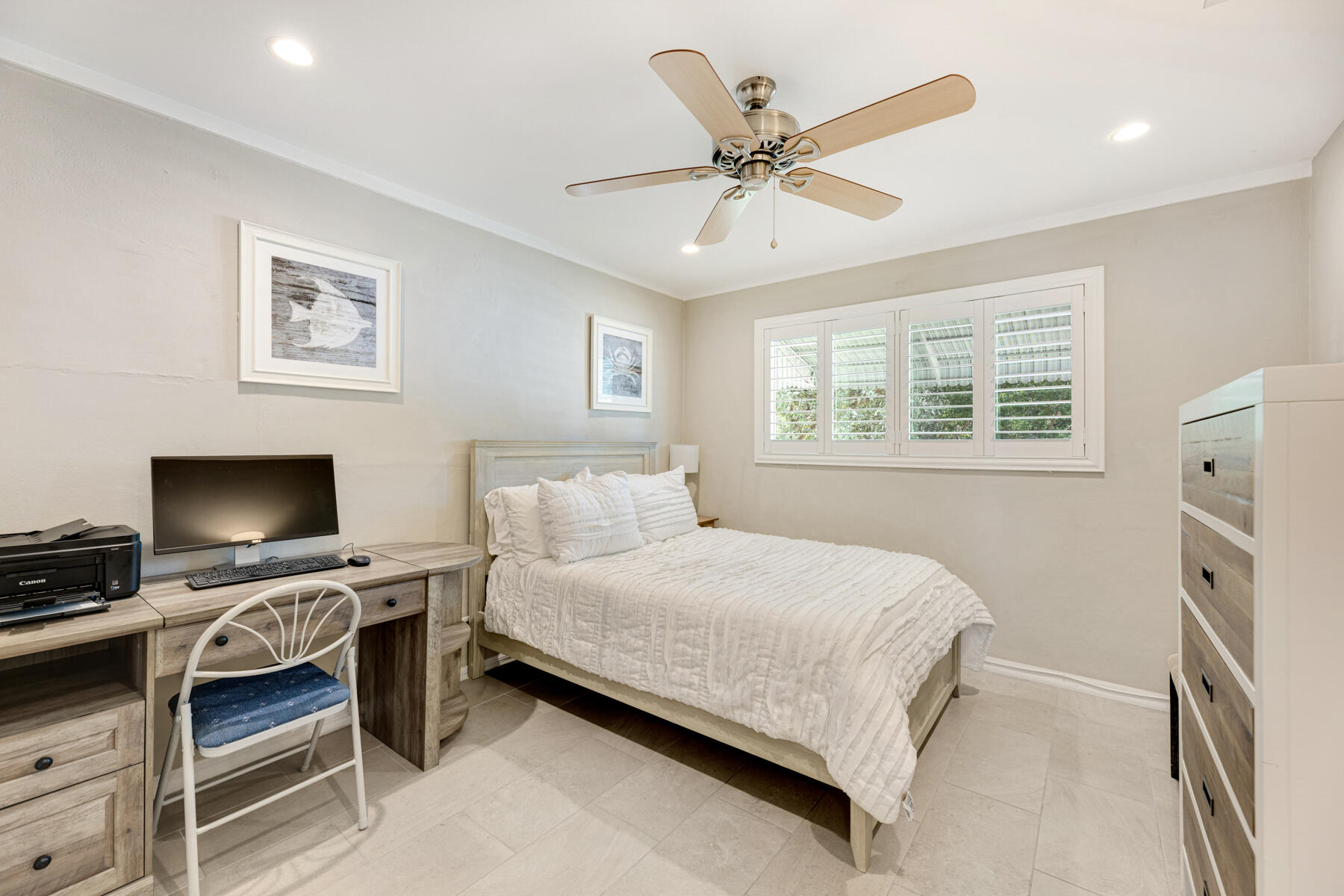 240 S Coconut Palm Boulevard