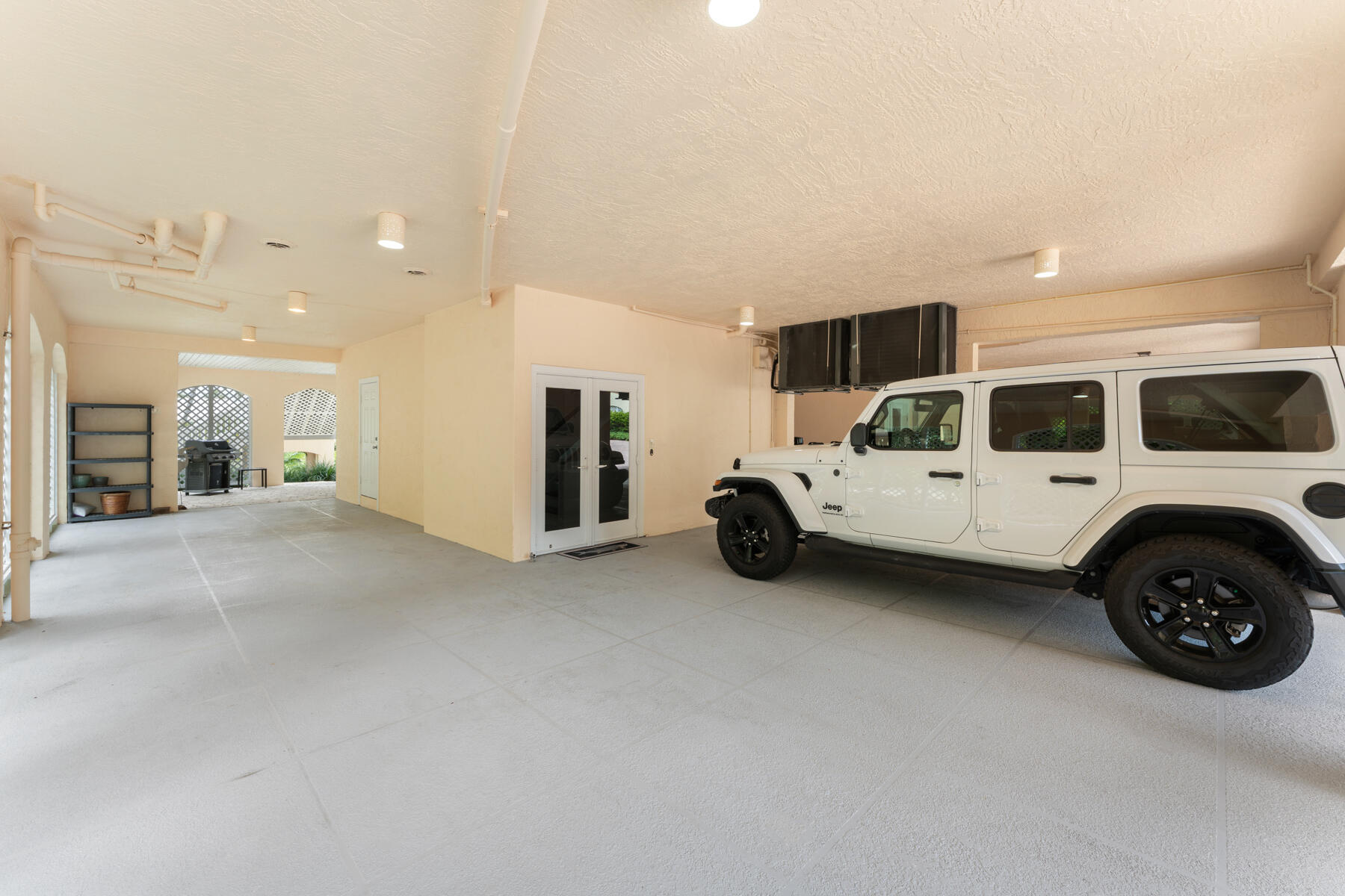 81250 Overseas Highway Unit: 1