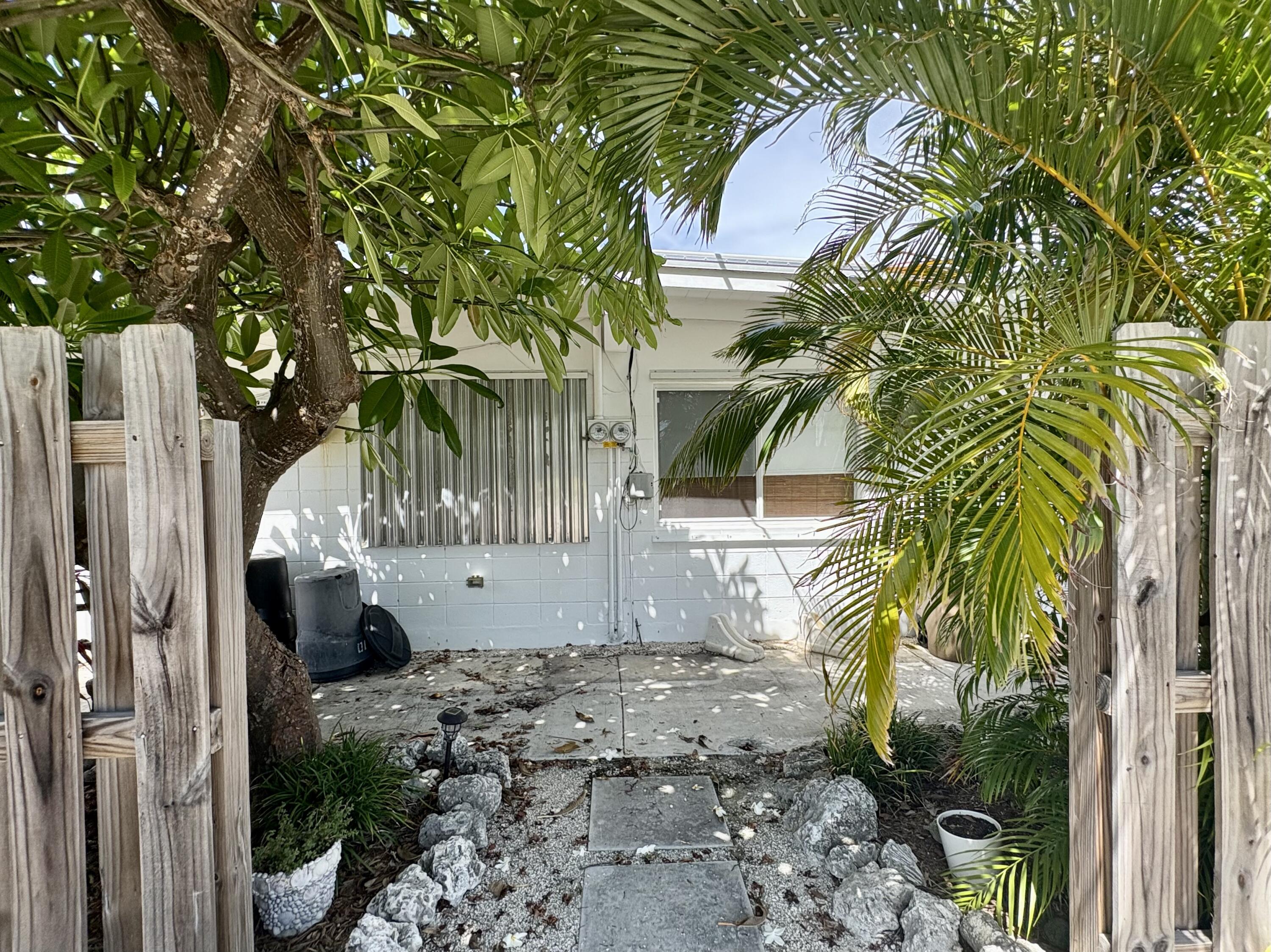 9 7th Avenue