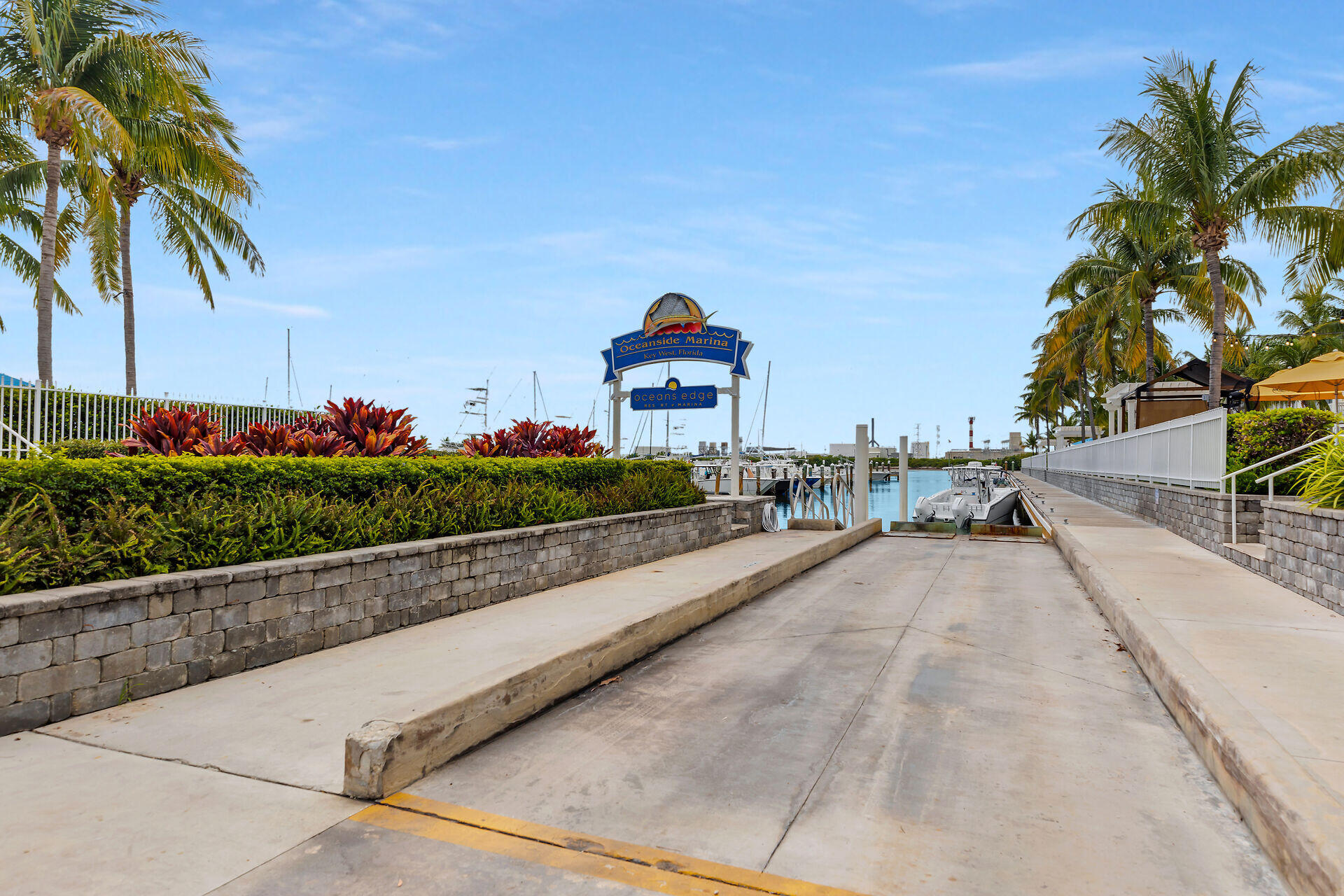 5950 Peninsular Avenue Unit: 627